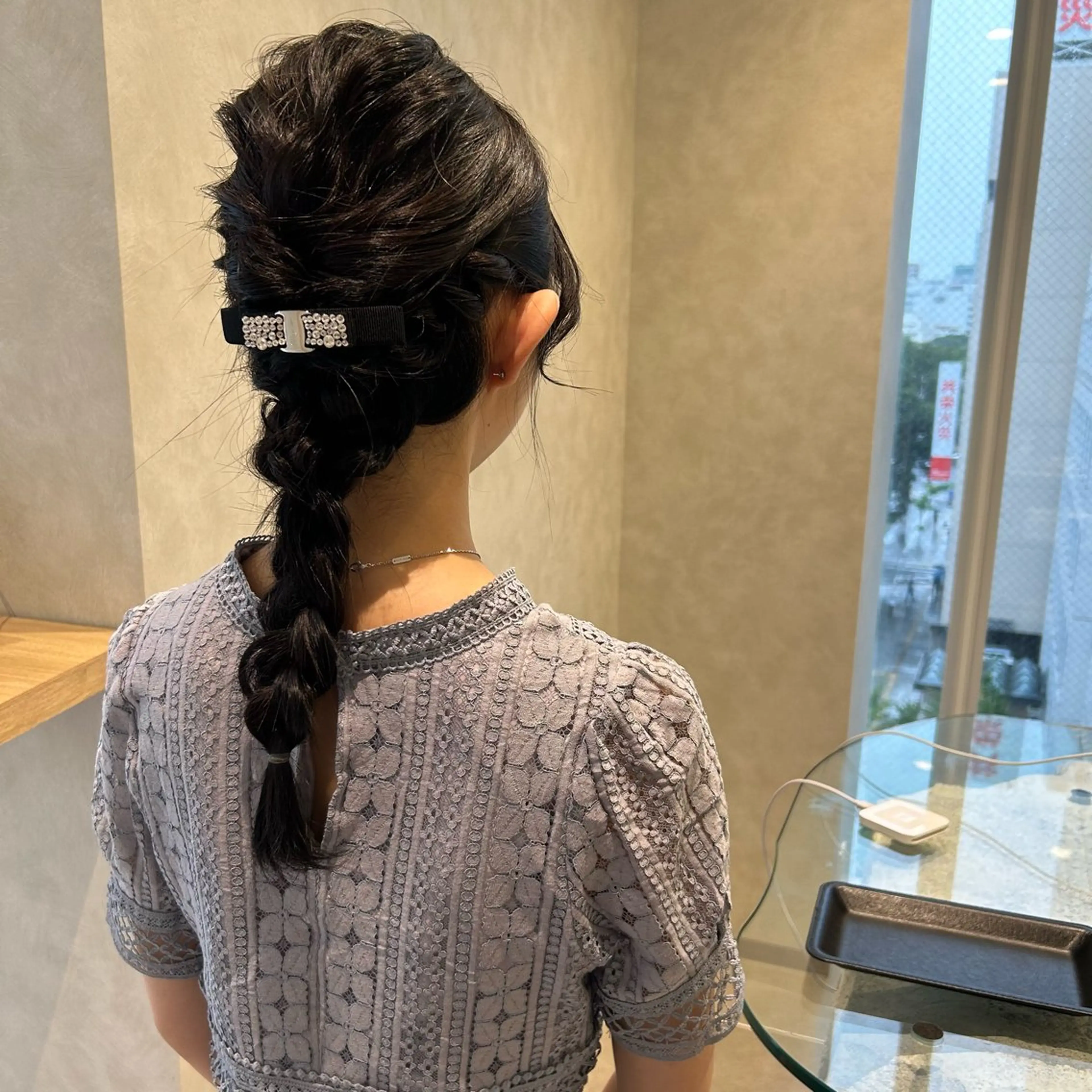セミロング ヘアアレンジ ᴋᴀɴᴀ 🎀のマツエク・マツパデザイン