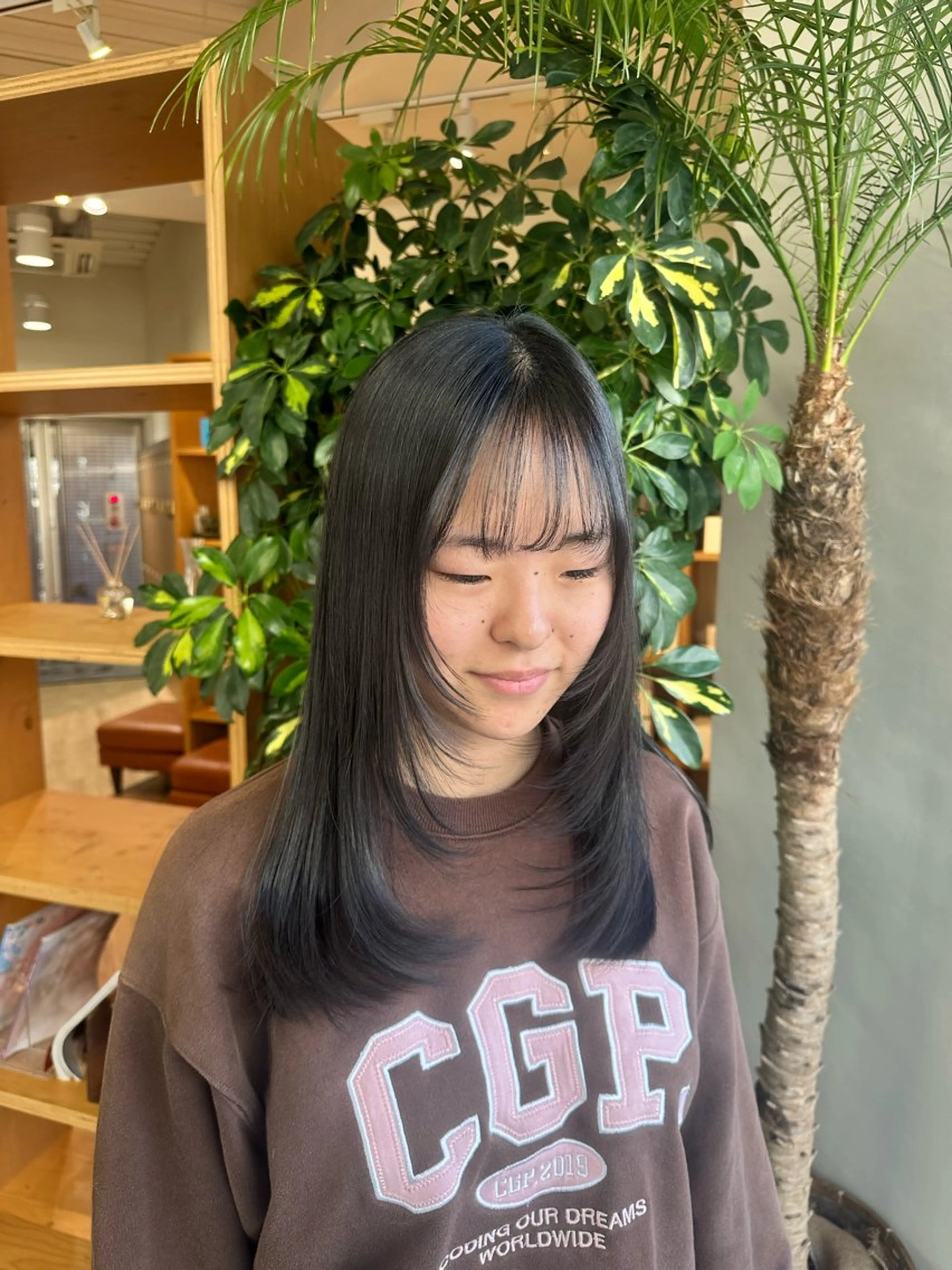 ロング 顔まわりレイヤー 顔周りカット レイヤーカット カット ブリーチカラー/ わきたちえ🌻のヘアスタイル