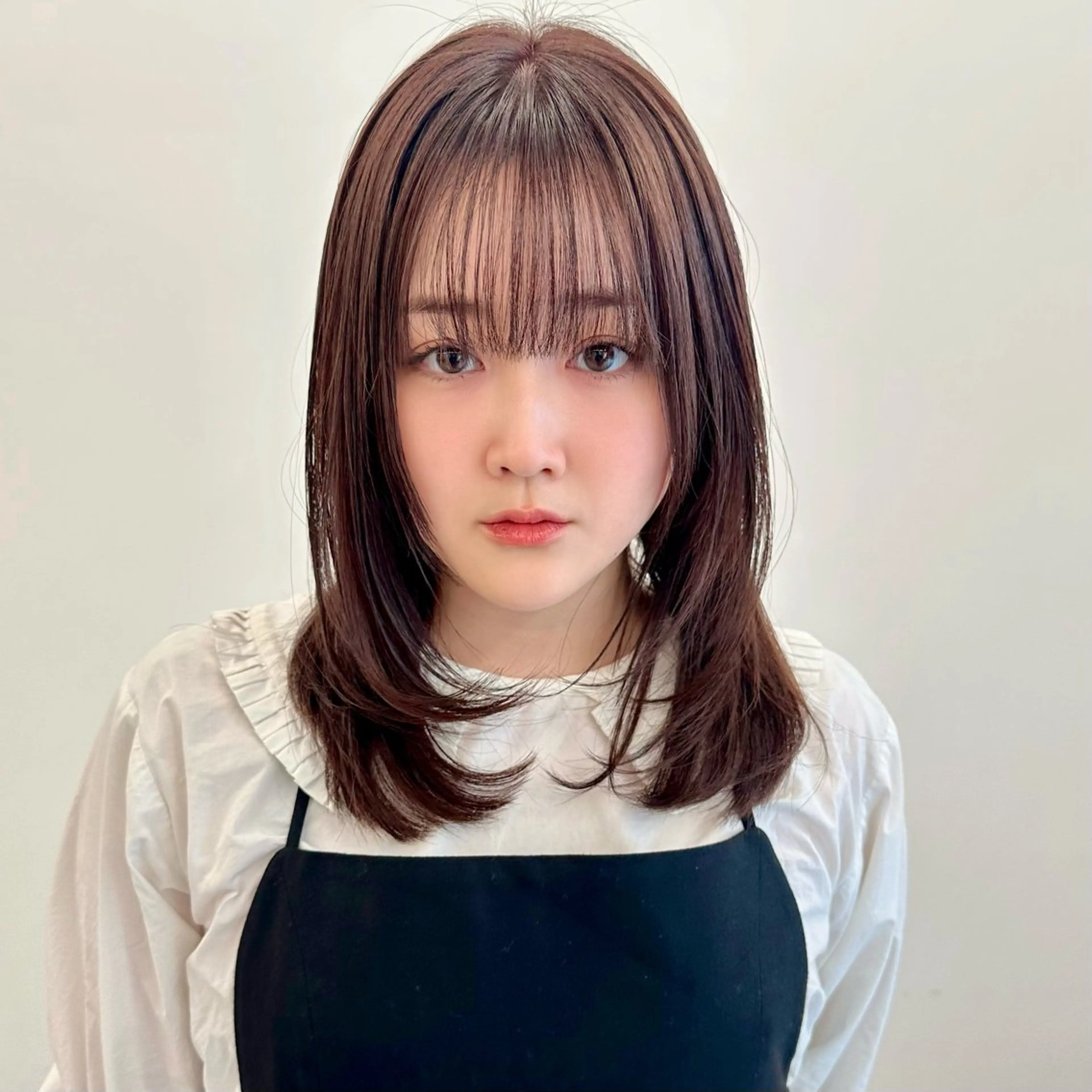 ミディアム カラー ブリーチなし/レイヤ ー特化🌈Tommyのヘアスタイル