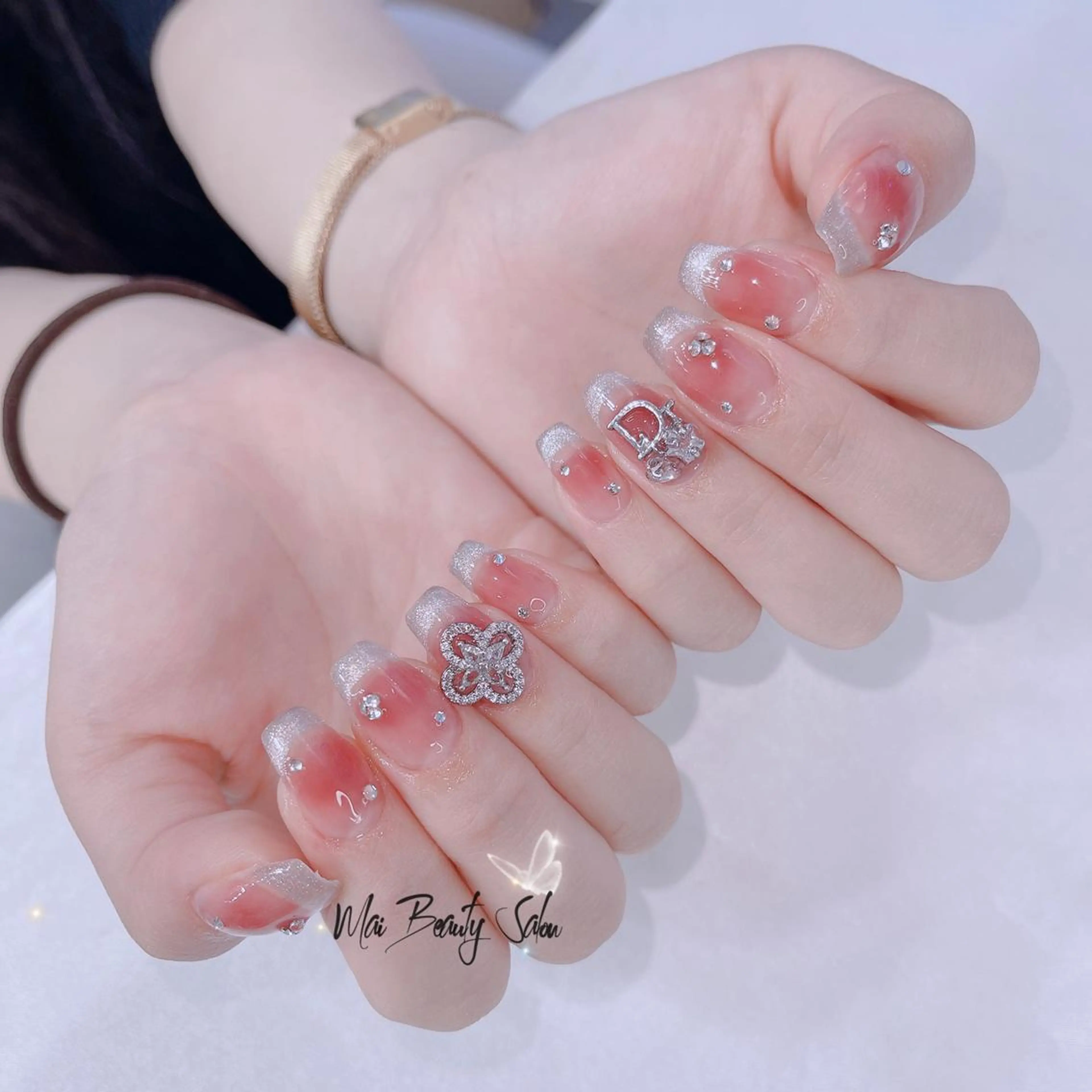 ネイル フットネイル ジェルネイル マグネットネイル パラジェル ワンホンネイル MaiBeauty Niのネイルデザイン