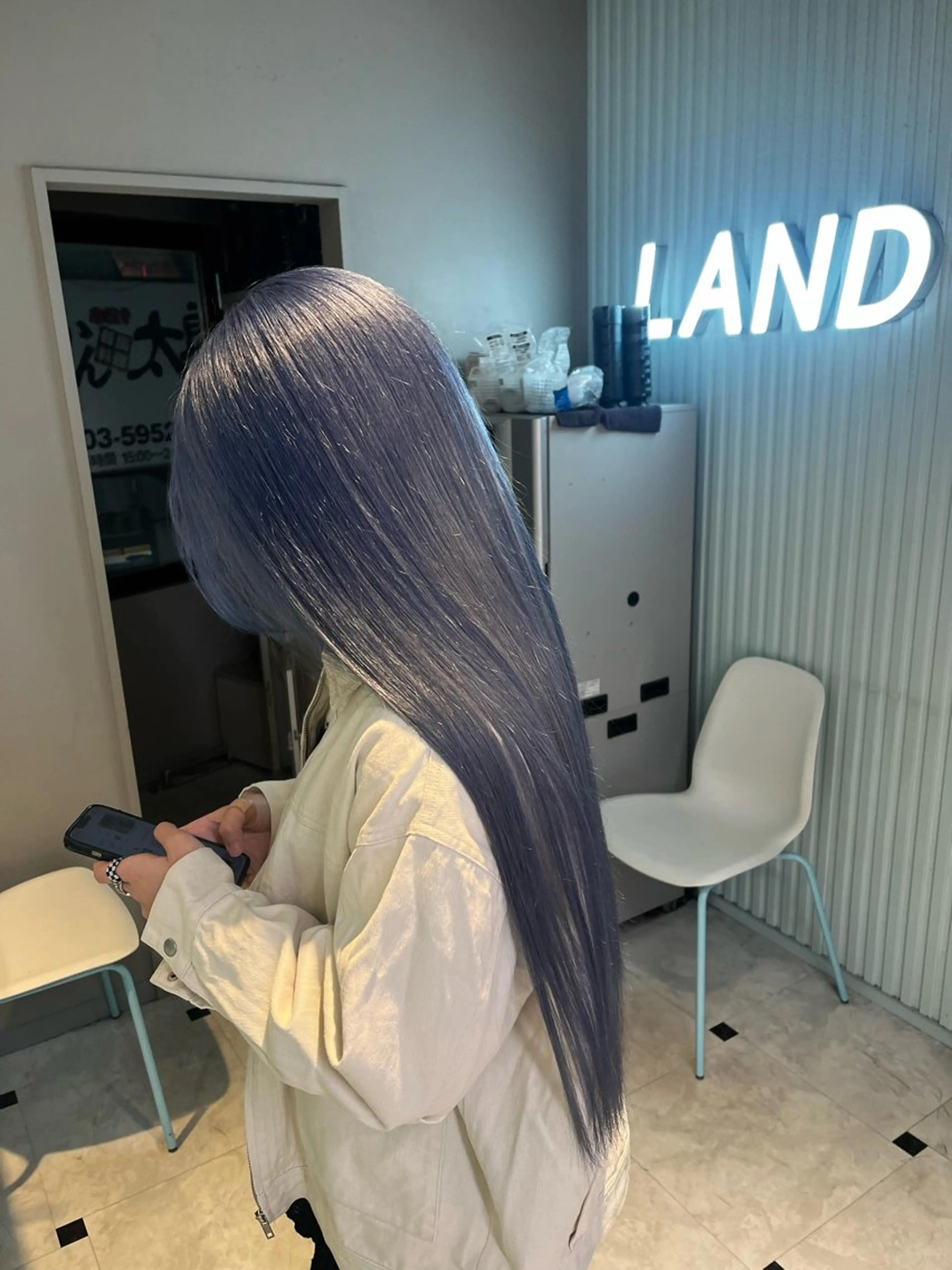 ロング カラー ブリーチ ブルーカラー シルバー ヘアカラー ブリーチカラー 🩵MIZUKIのヘアスタイル