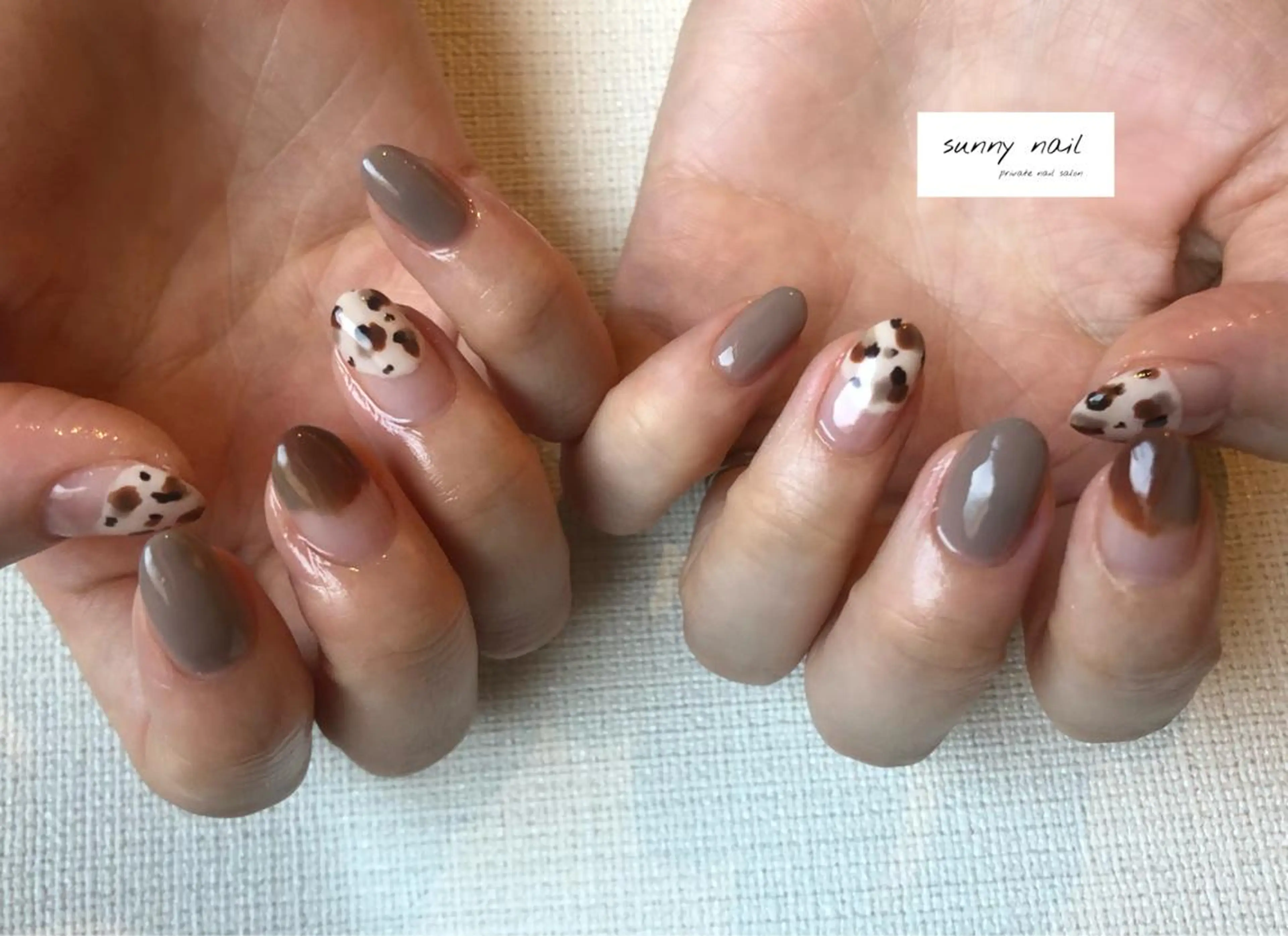 ネイル ブラウン フレンチネイル ジェルネイル ニュアンスネイル パラジェル sunny nailのネイルデザイン