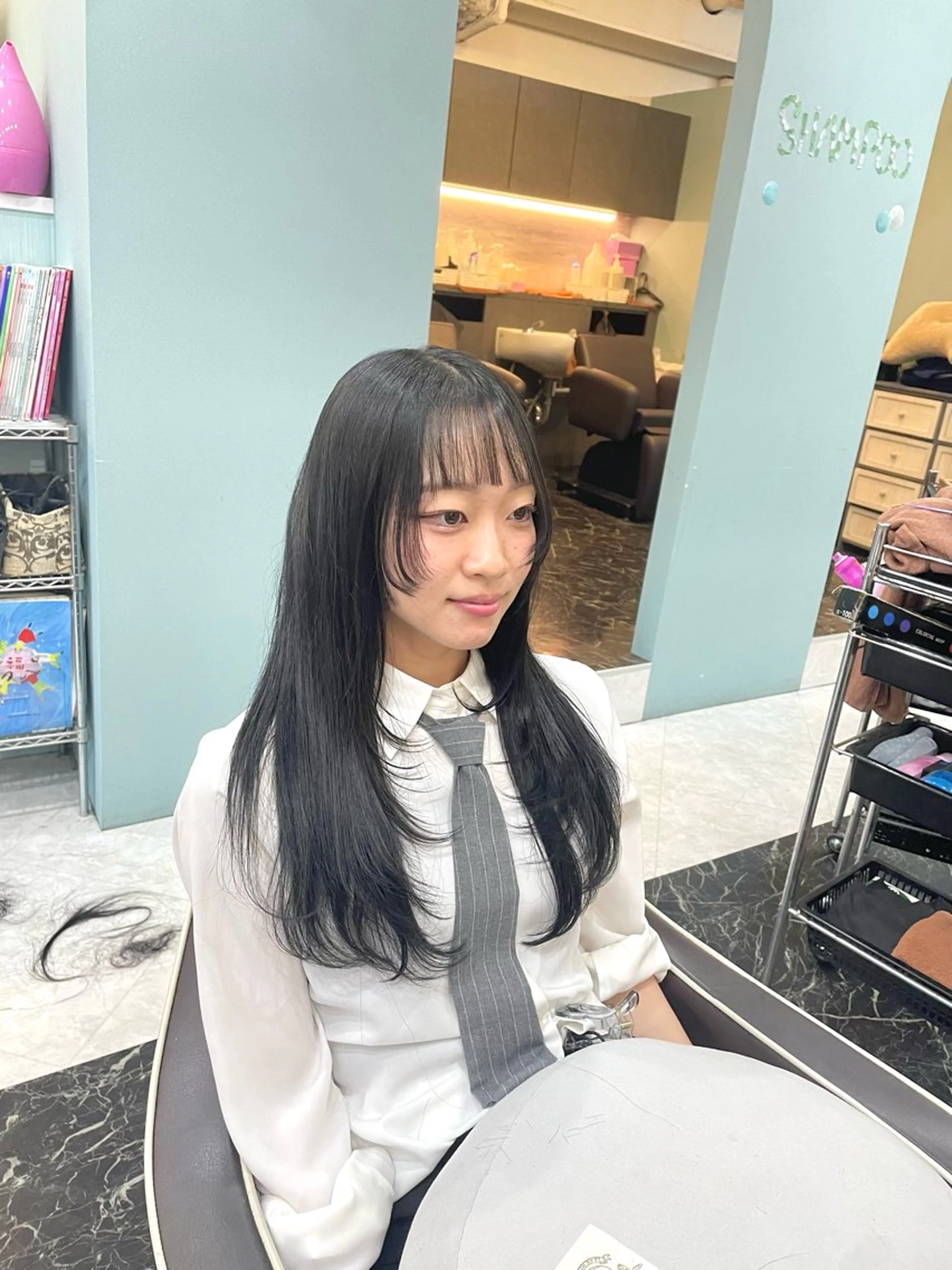 ロング レイヤーカット カット ヘアカラー 亀川蓮 Agu hairのヘアスタイル