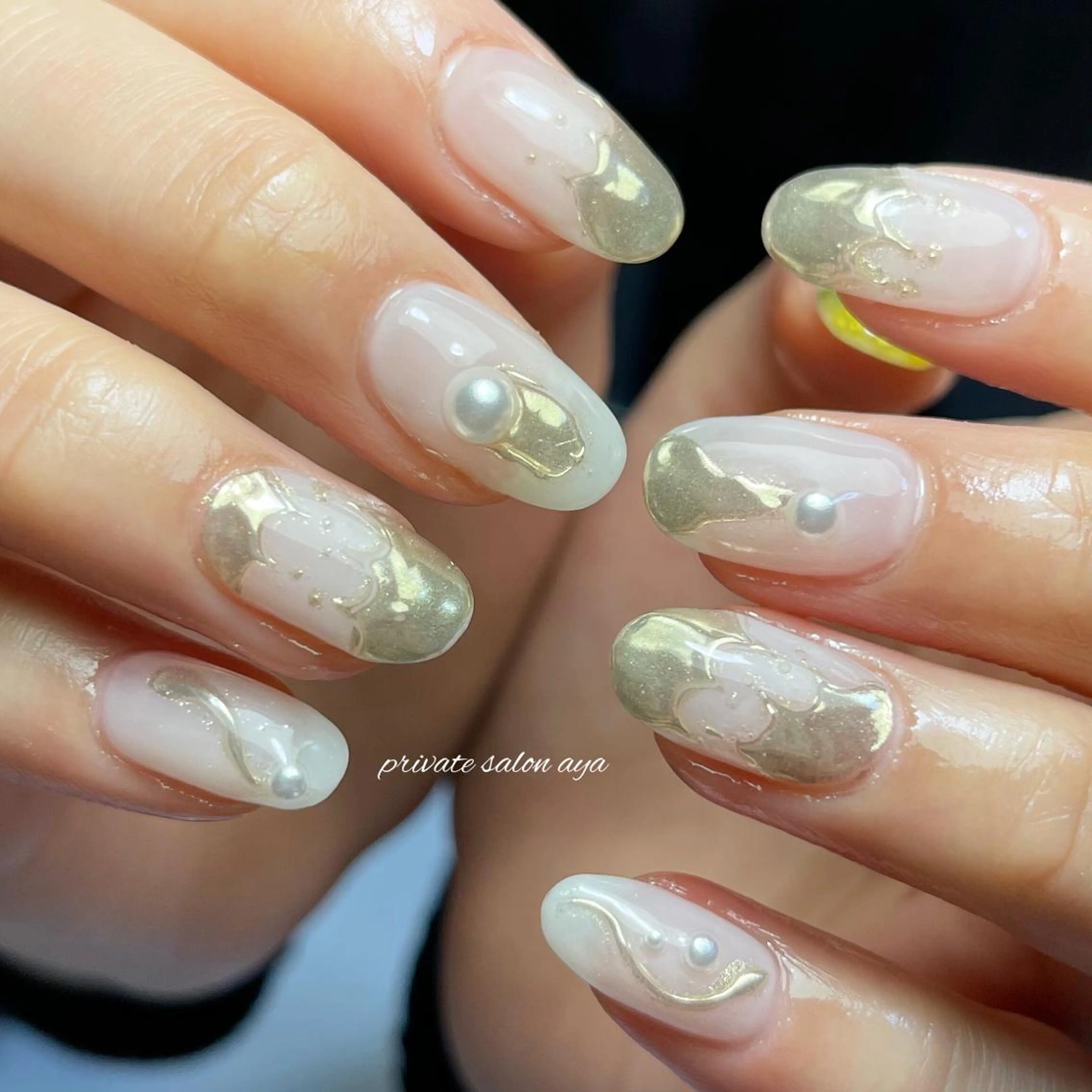 ミディアム ネイル アートネイル ミラーネイル richeri beautyのエステ・リラクイメージ