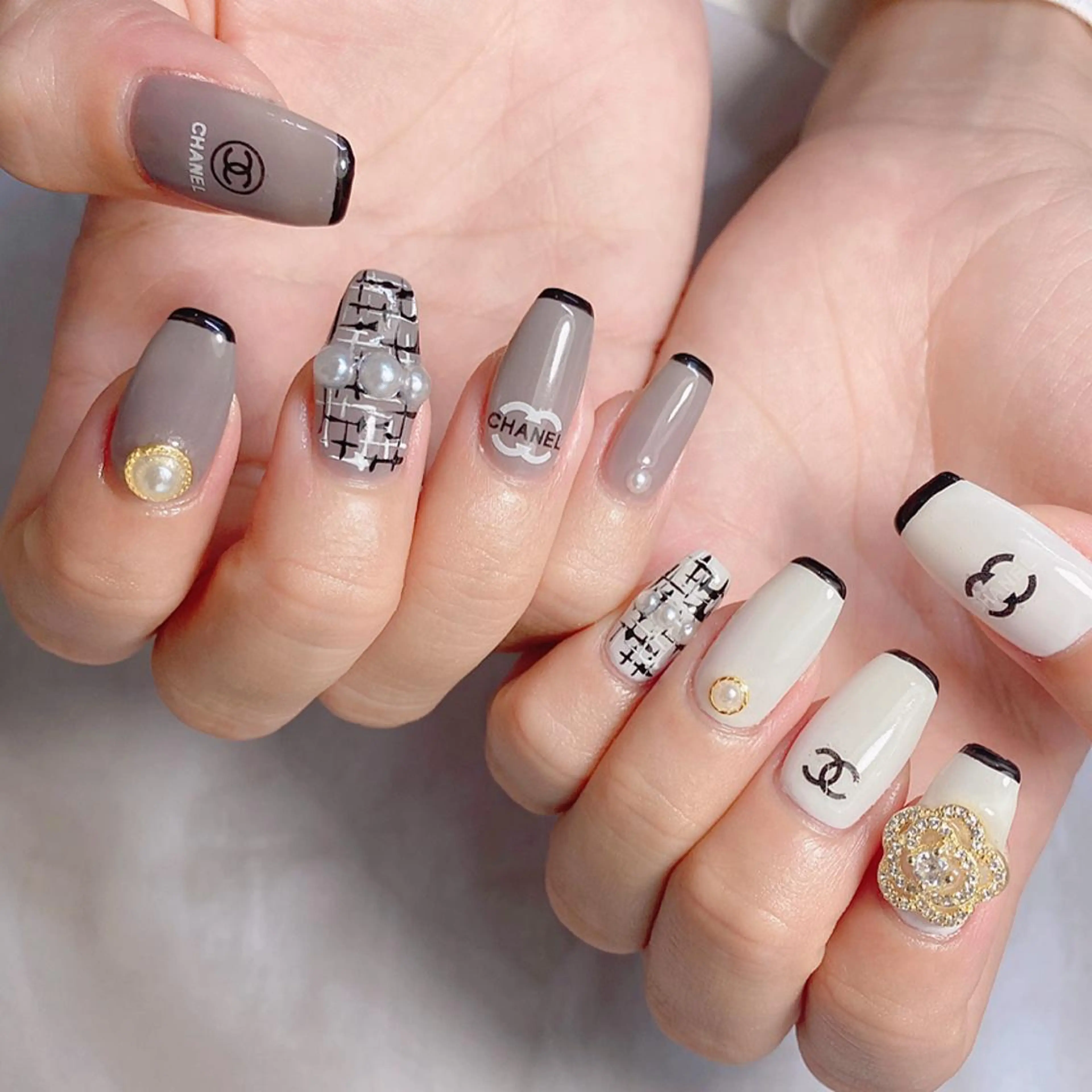 ネイル RiLion💗 Risa🦋💜のネイルデザイン