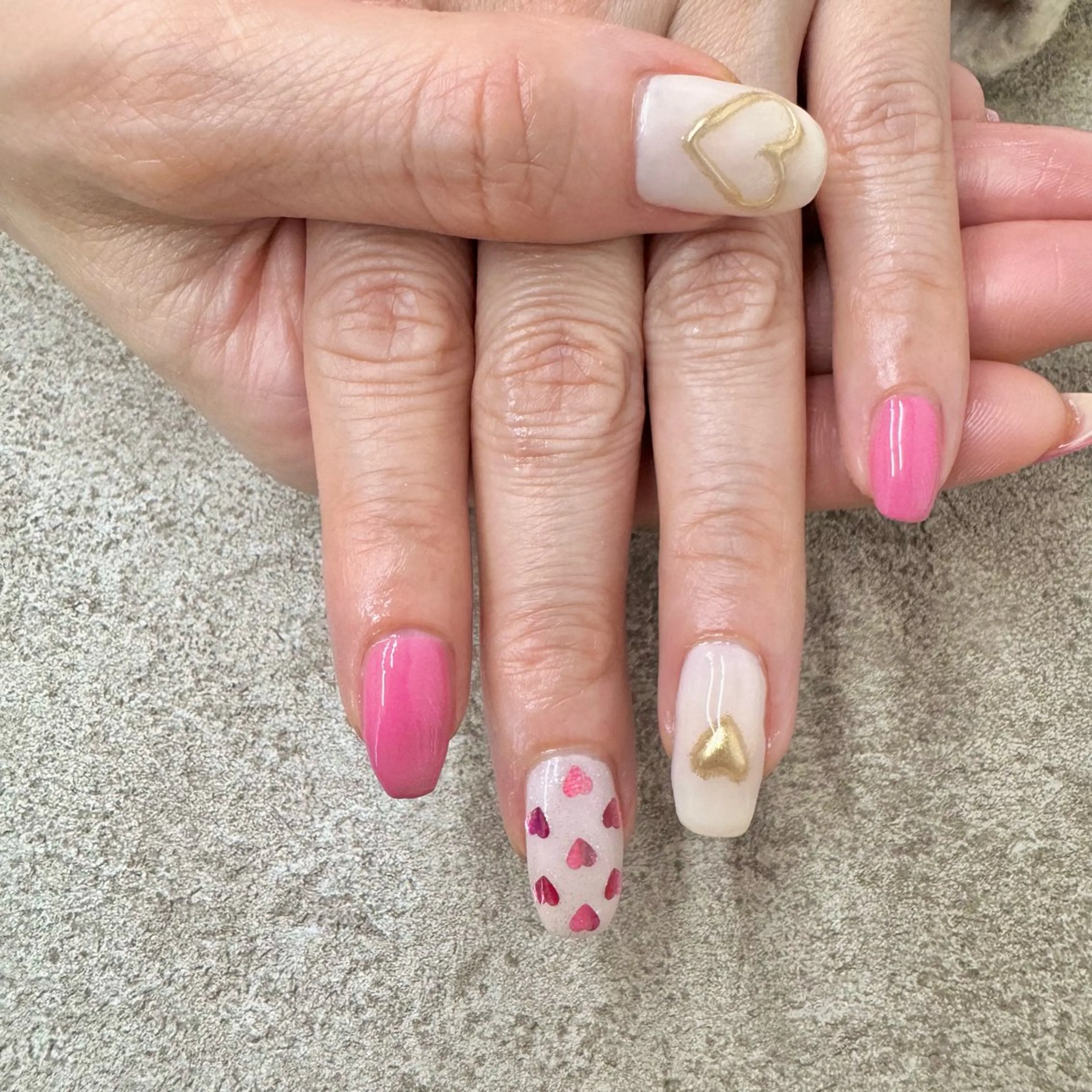 ネイル ハート ピンク Nail Sant Esperanza by SALON DE やす所属・Sant Esperanzaのネイルデザイン