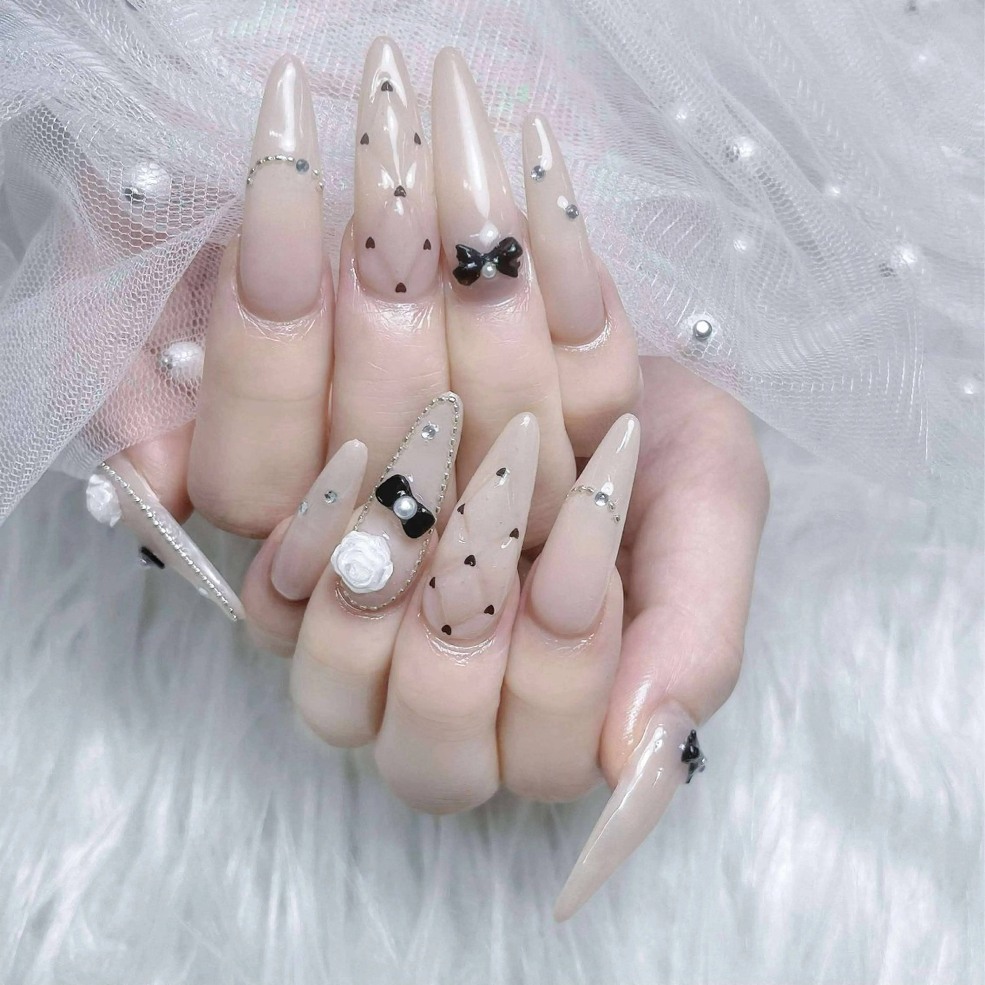 ネイル ハンドネイル ハンドケア Nova Nail Nambaのネイルデザイン