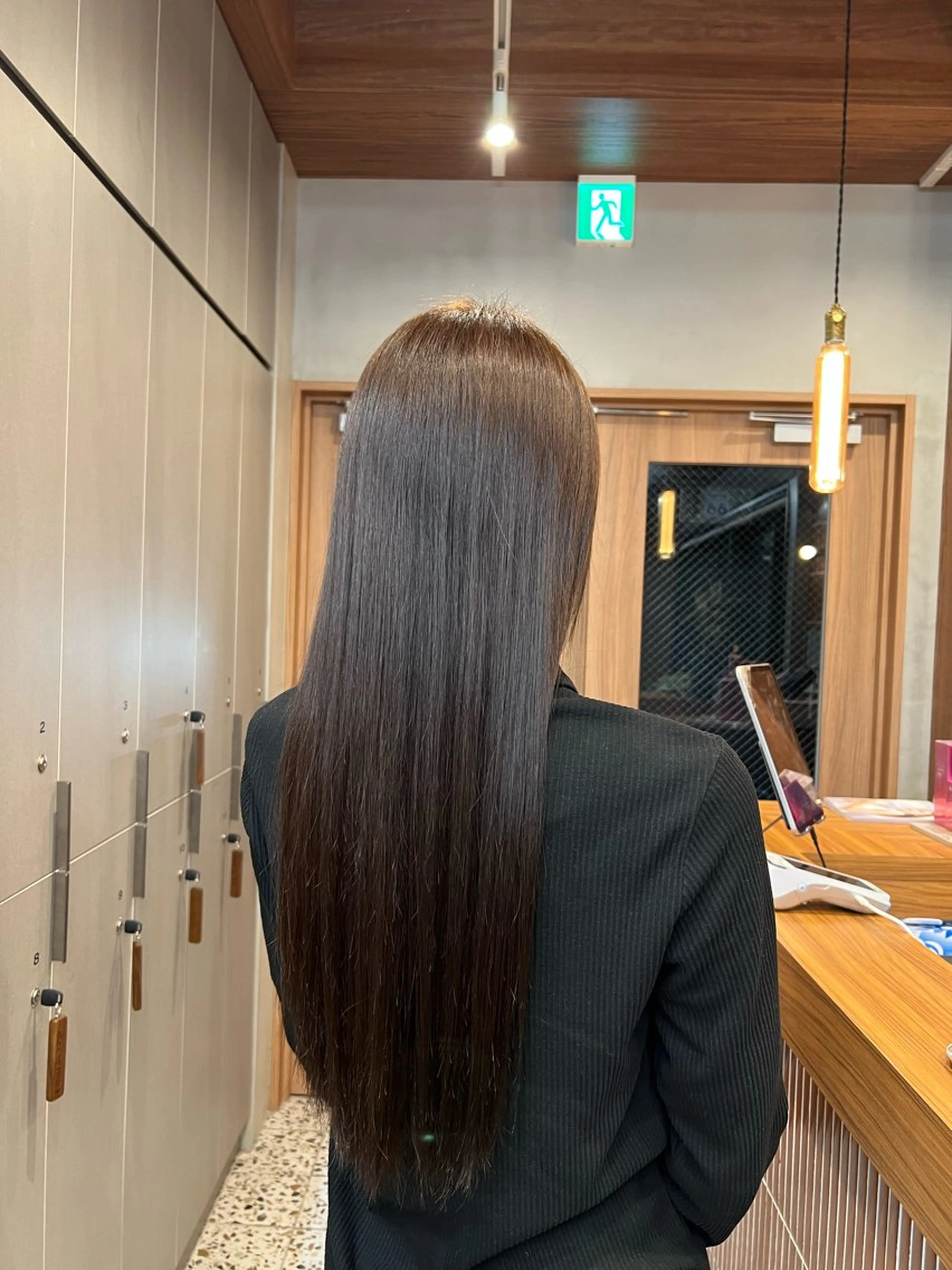 ロング カラー ブラウンカラー ヘアカラー elima調布所属・澤崎 ゆらのヘアスタイル