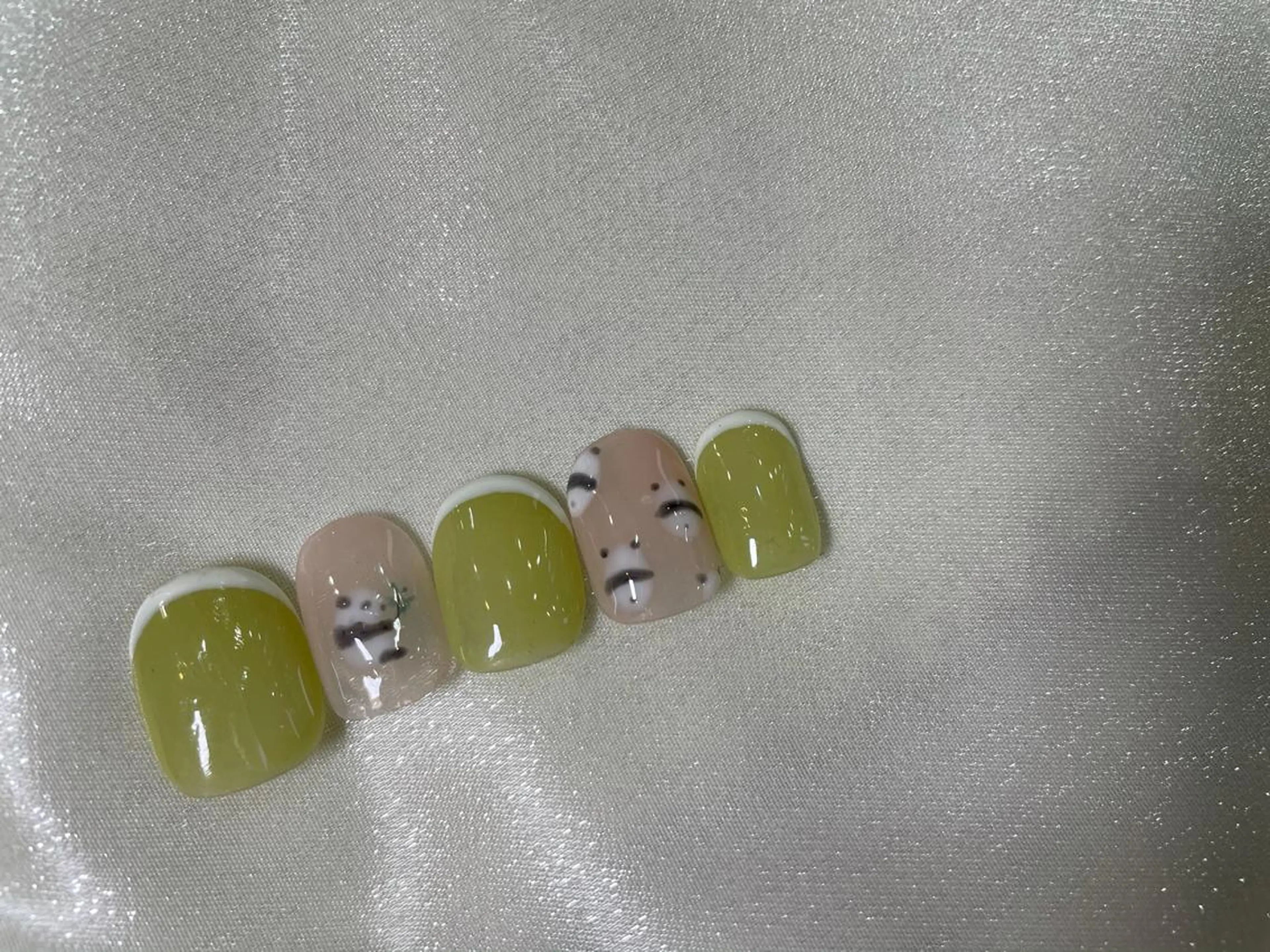 ネイル ハンドネイル R'well所属・はばすみれ🎀ﾈｲﾙ 光ﾌｪｲｼｬﾙ ﾍｱのネイルデザイン