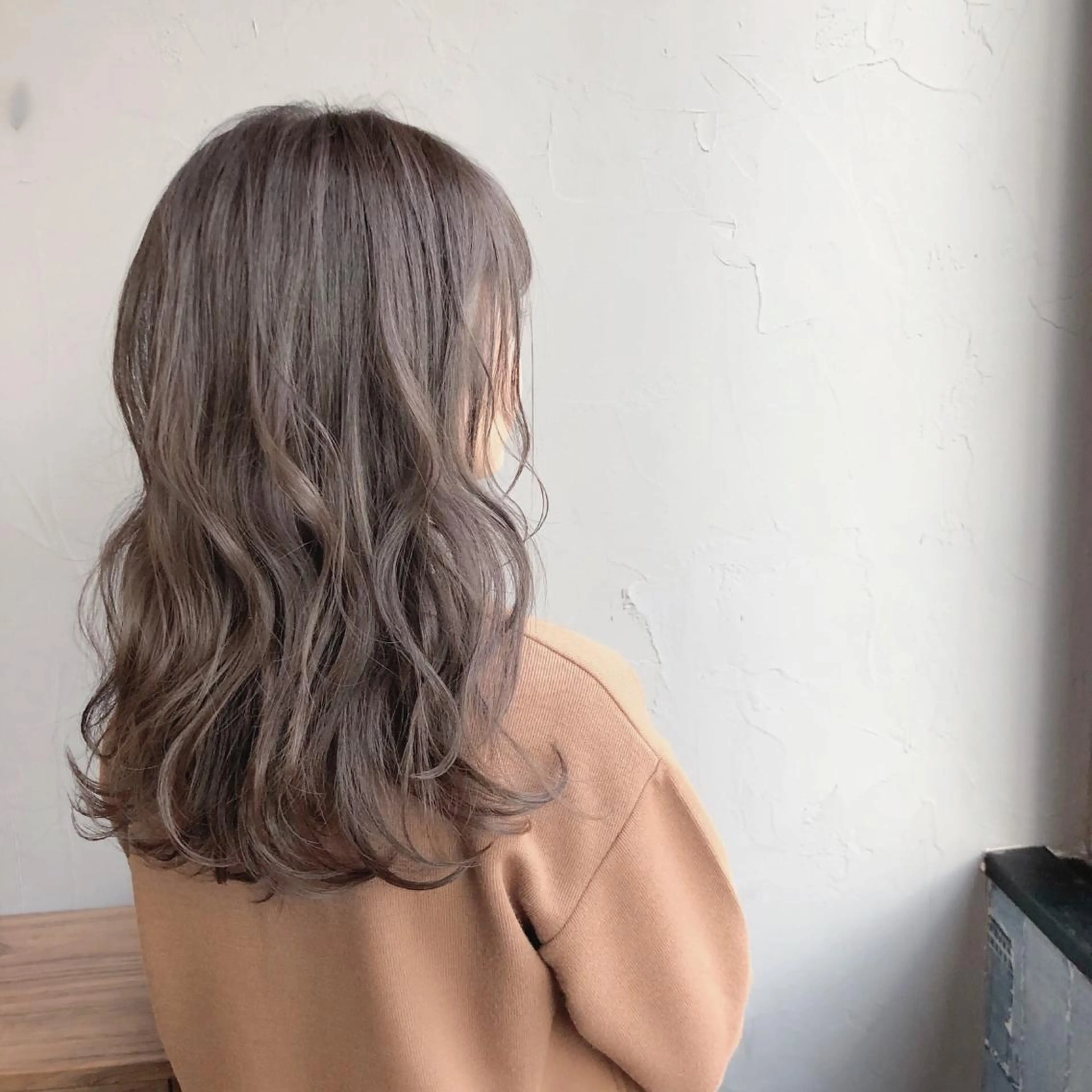 ロング カラー ベージュカラー ブラウンカラー 透明感カラー カット パーマ トリートメント CISCO所属・山口 浩之のヘアスタイル