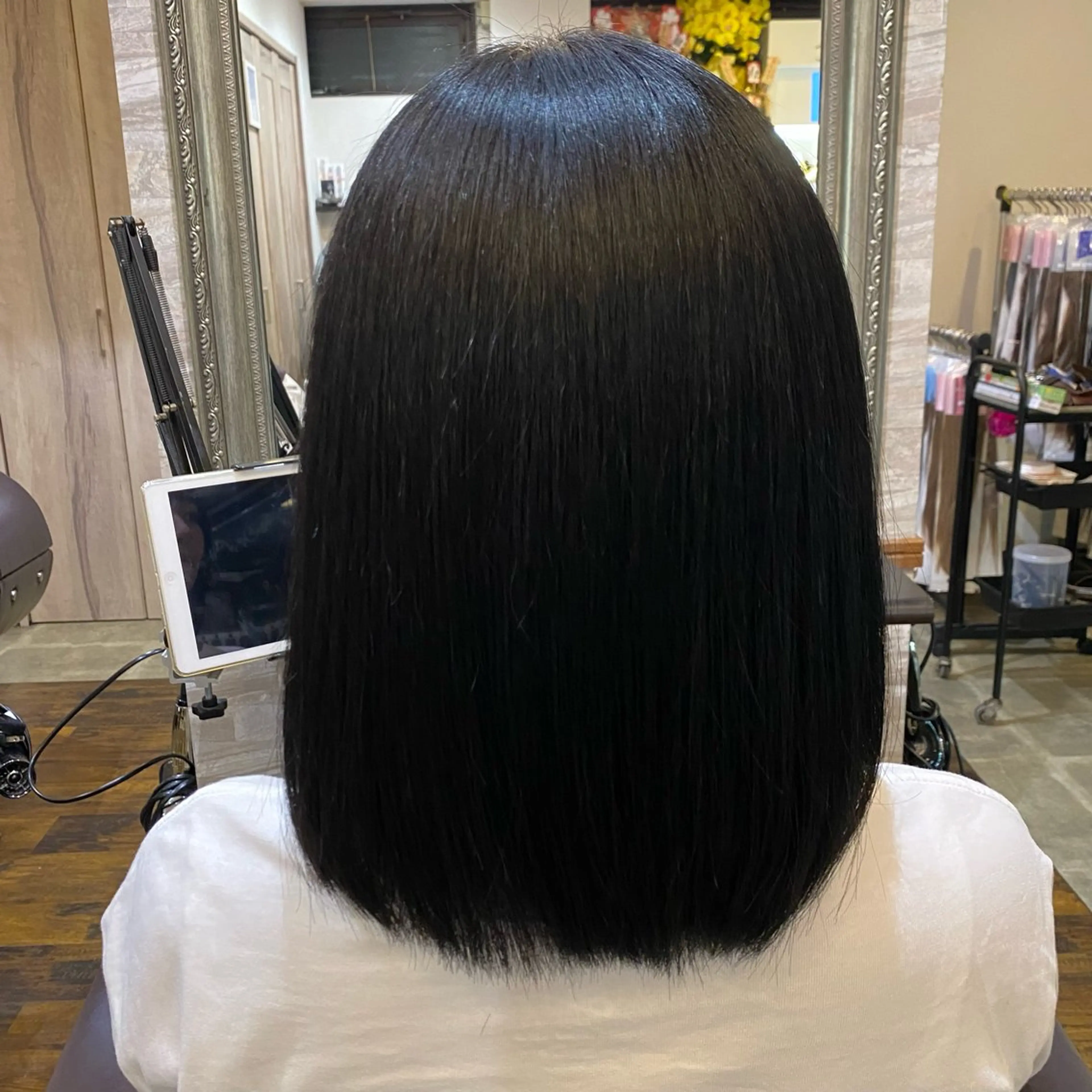 ミディアム Beauty Consultant 10C所属・10C Yumeのヘアスタイル