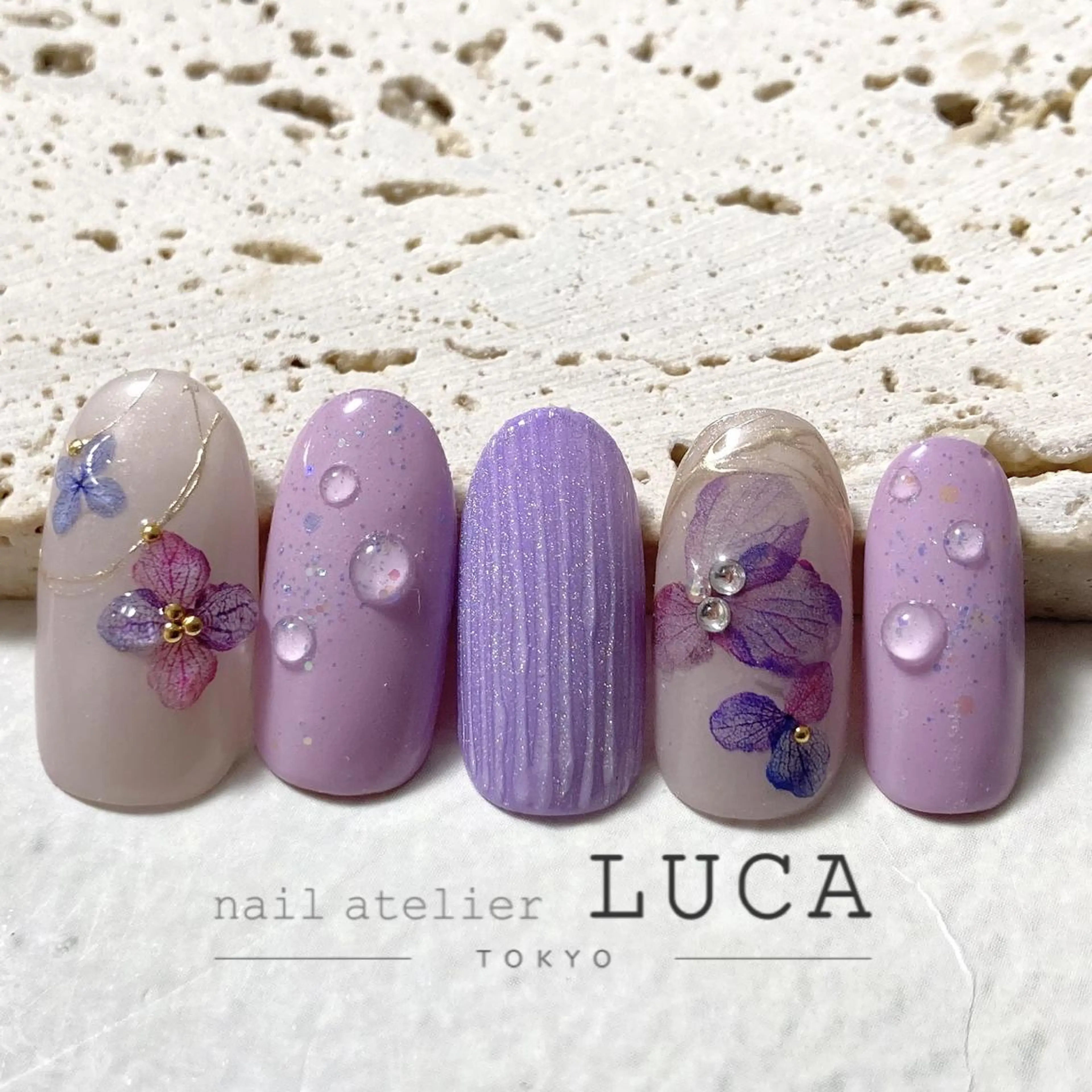 ネイル アートネイル オーロラネイル クリアネイル 長さ出し フットネイル ハンドネイル ネイルアトリエルカ スタッフのネイルデザイン