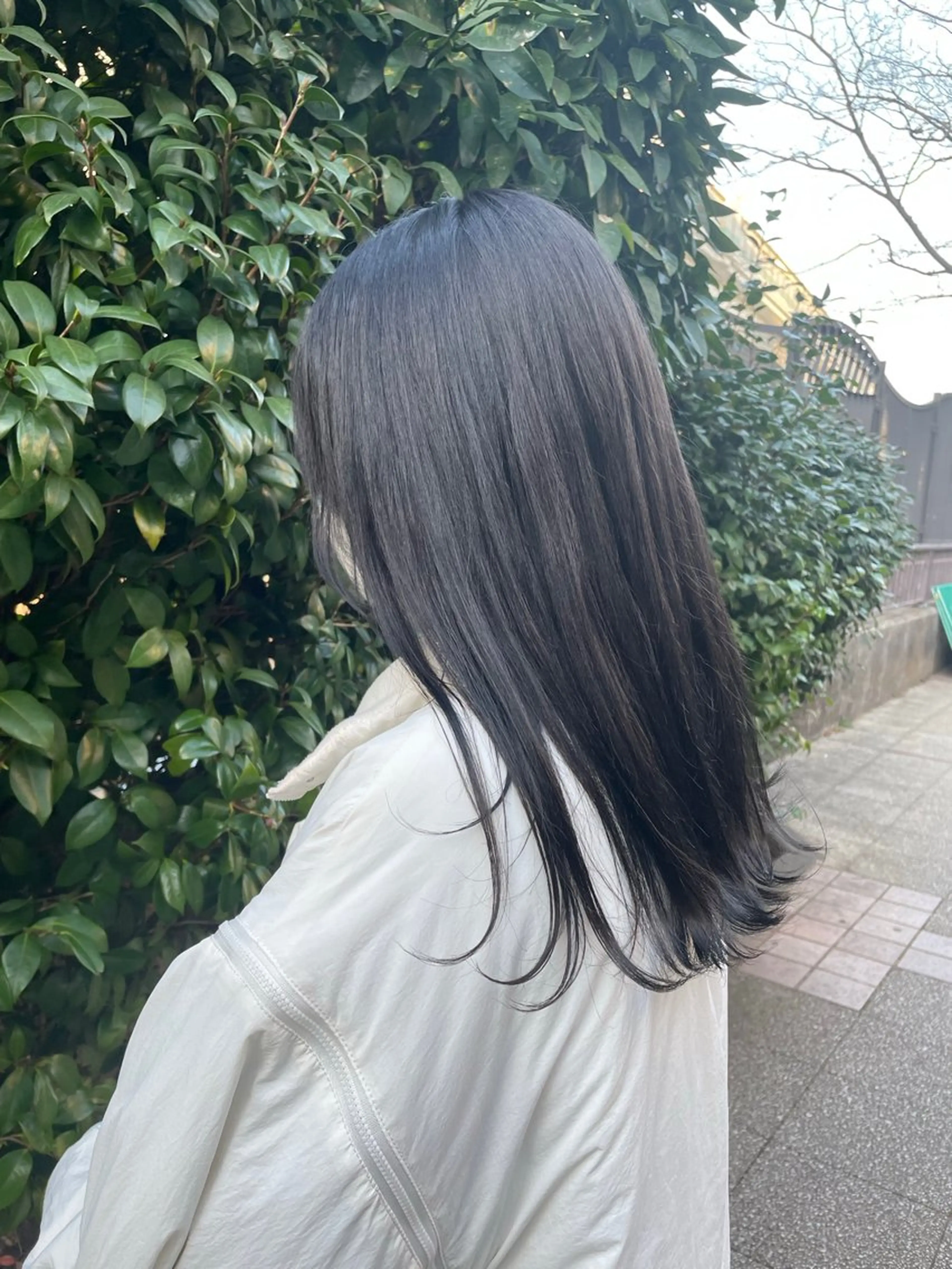 ミディアム カラー 黒髪 ブルーカラー トリートメント 👑派手髪/カット 👑ANRYのヘアスタイル