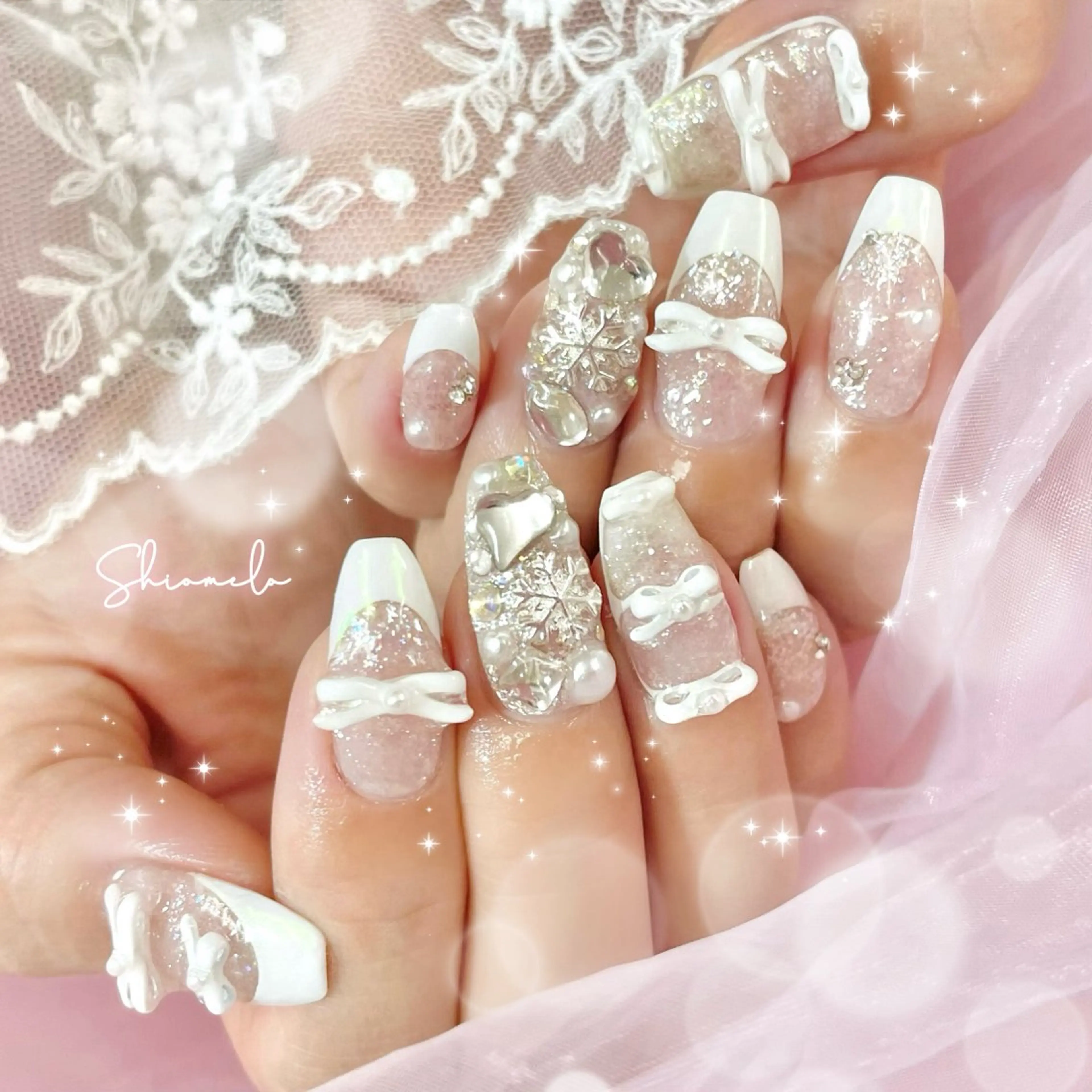 ネイル フレンチネイル ガーリー 韓国ネイル リボン 冬ネイル Maison de l'Angeのネイルデザイン