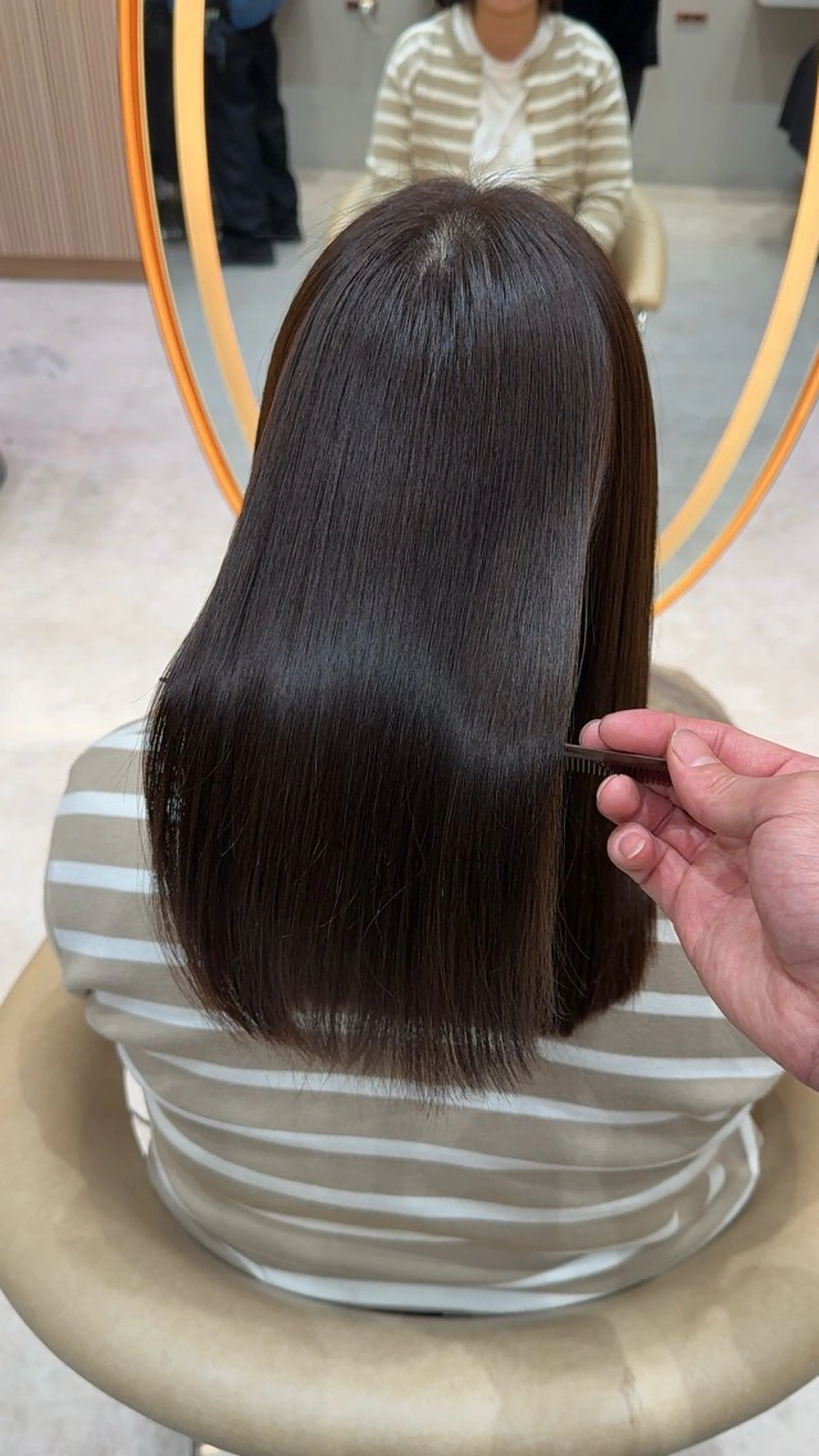 セミロング カラー カット ヘアカラー 縮毛矯正 レイヤー❣️縮毛矯正 川村利幸のヘアスタイル