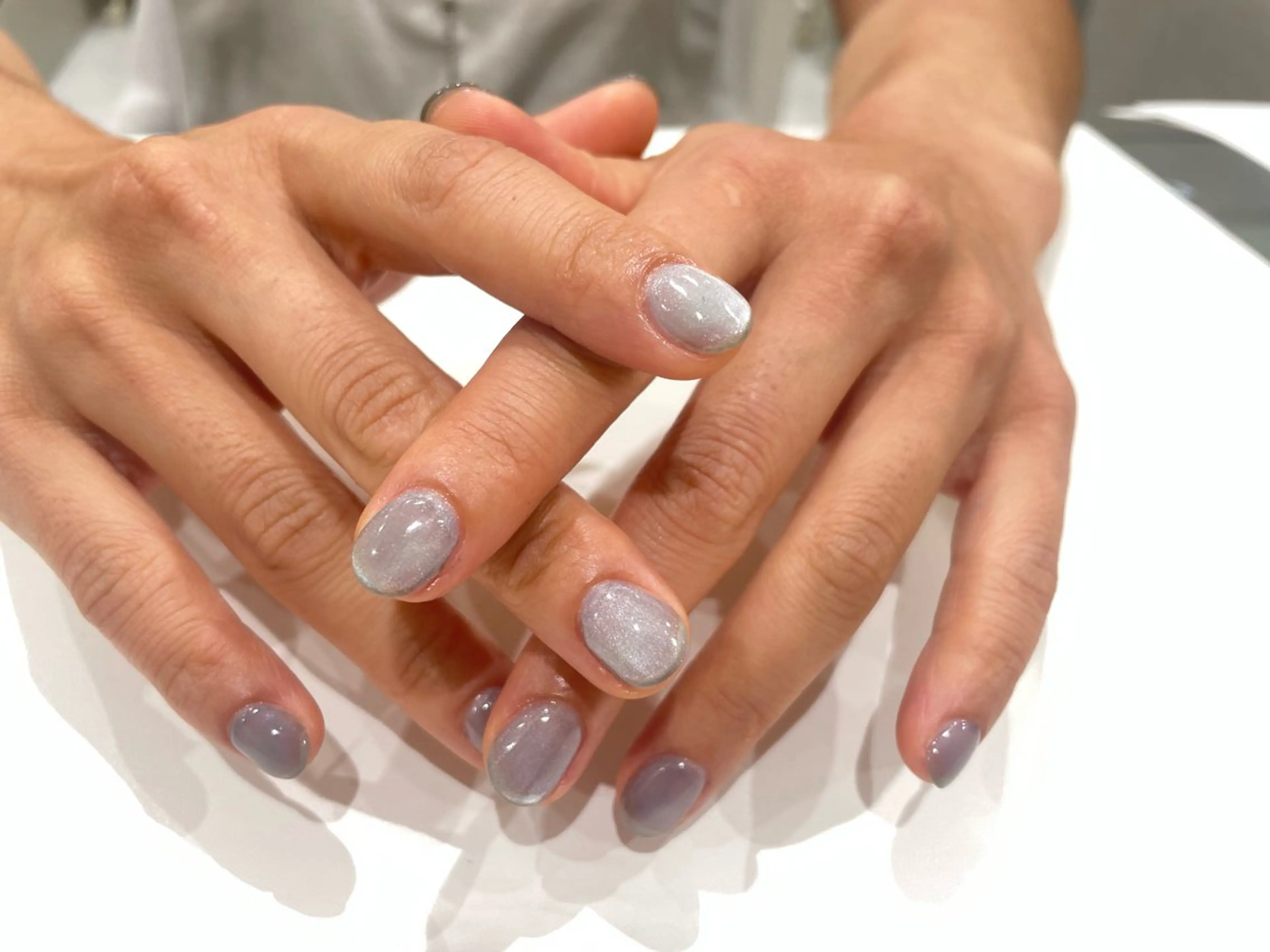 オフなしシンプルデザイン(マグネット、ラメ)の写真