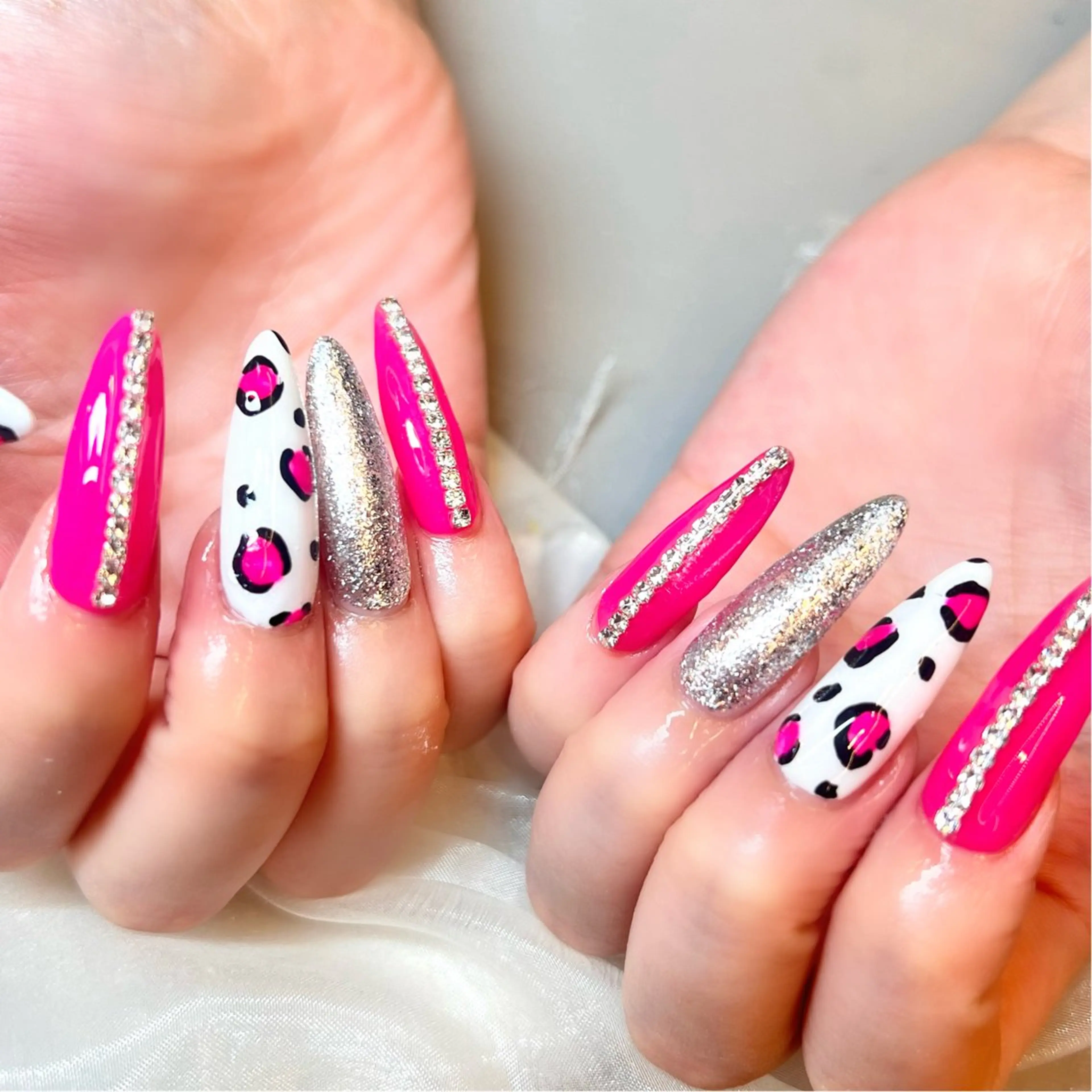 ネイル ハンドネイル clover nailのネイルデザイン