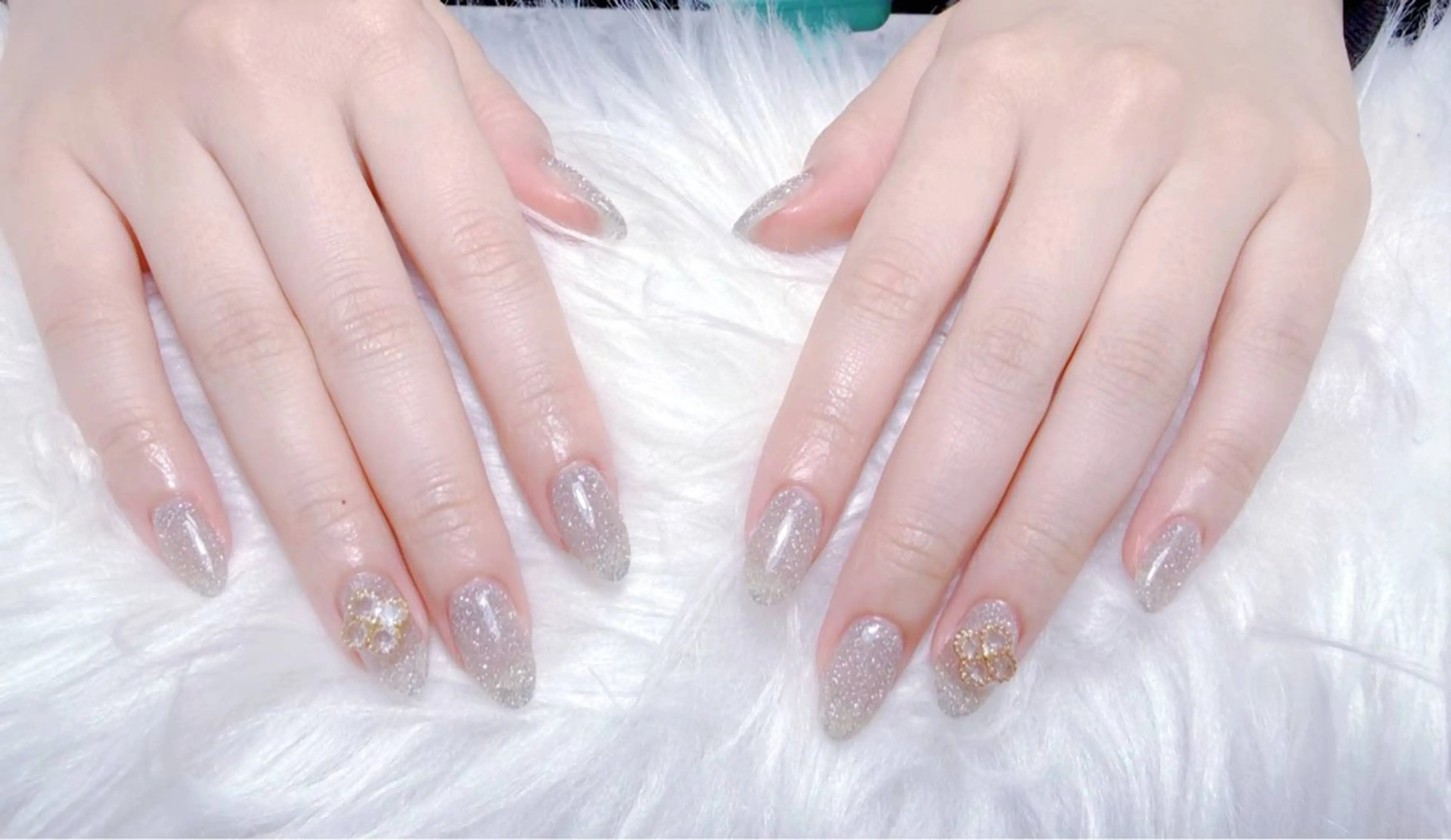 ネイル 小島 阿佑美のネイルデザイン