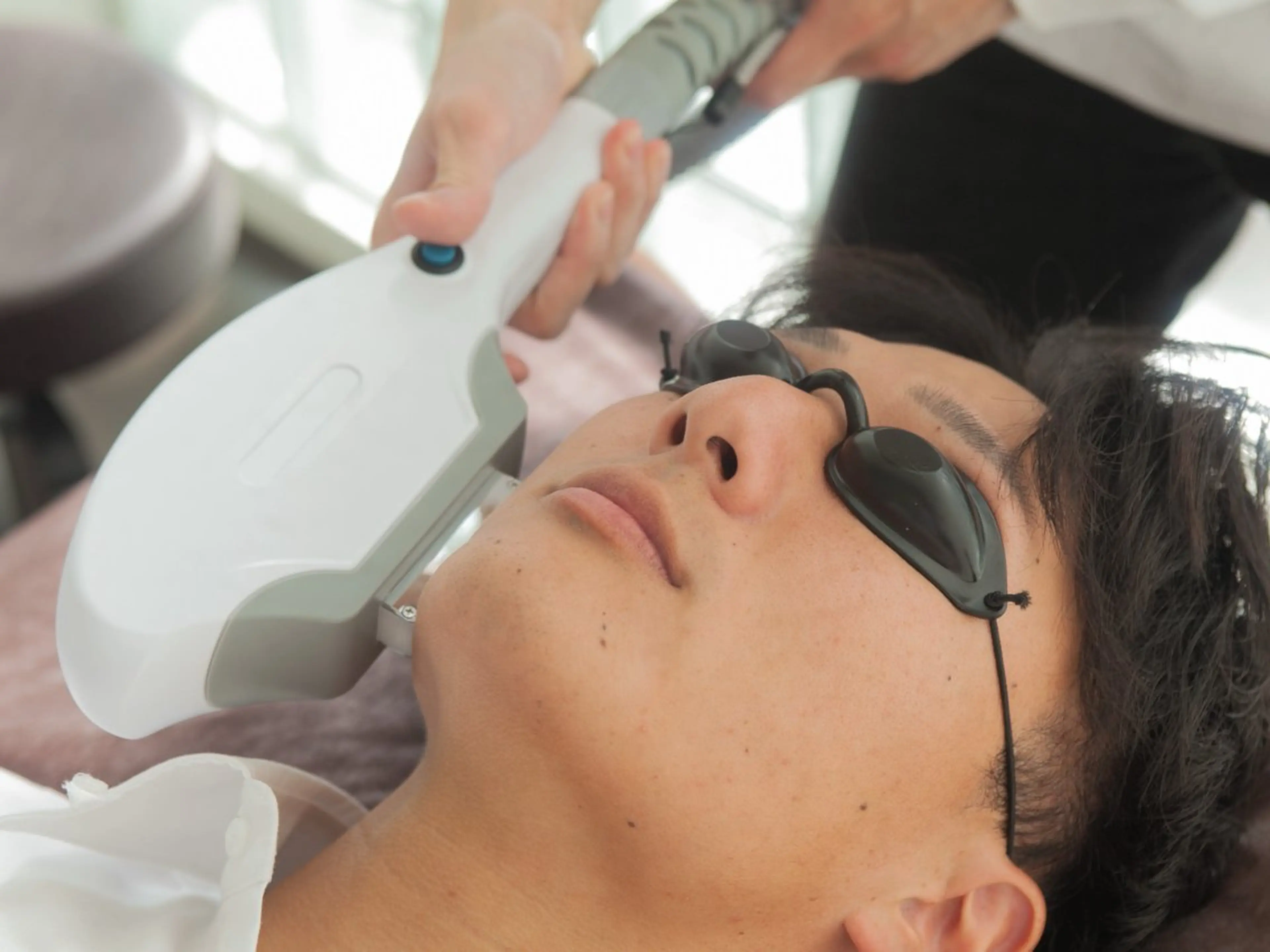 脱毛 脱毛／眉毛 BOSS 森山晴都の眉毛・アイブロウイメージ