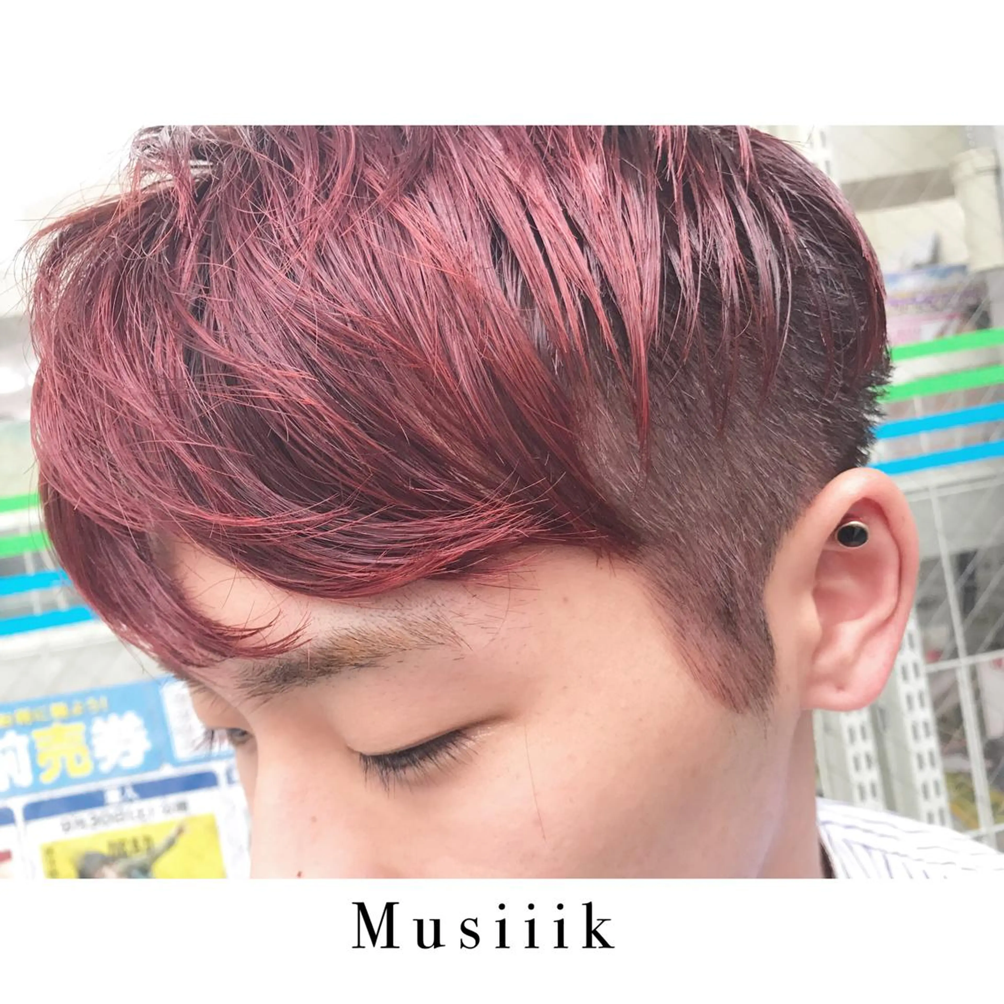 ショート カラー レッドカラー バイオレットカラー Musiiik hairのヘアスタイル