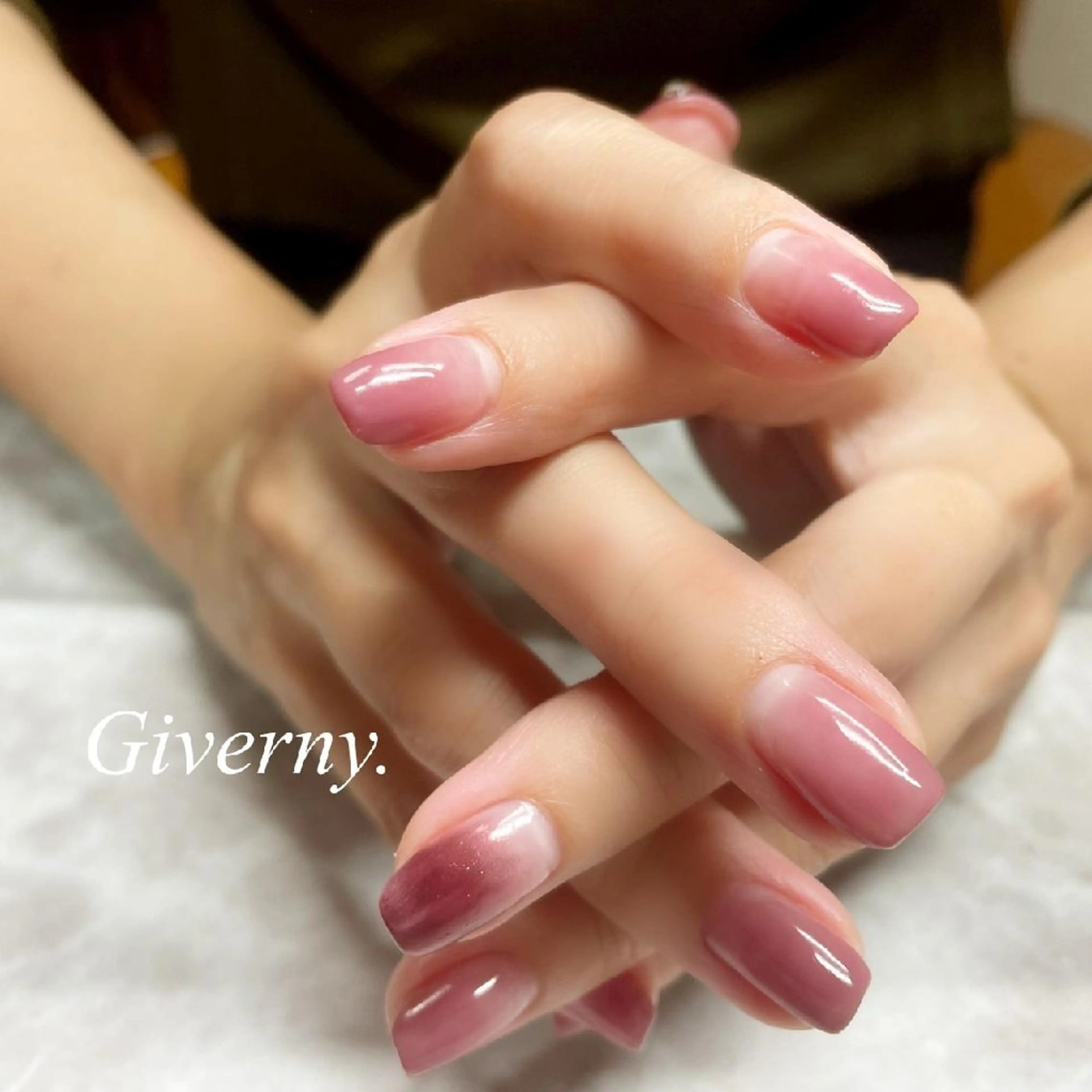 ネイル Giverny .のネイルデザイン