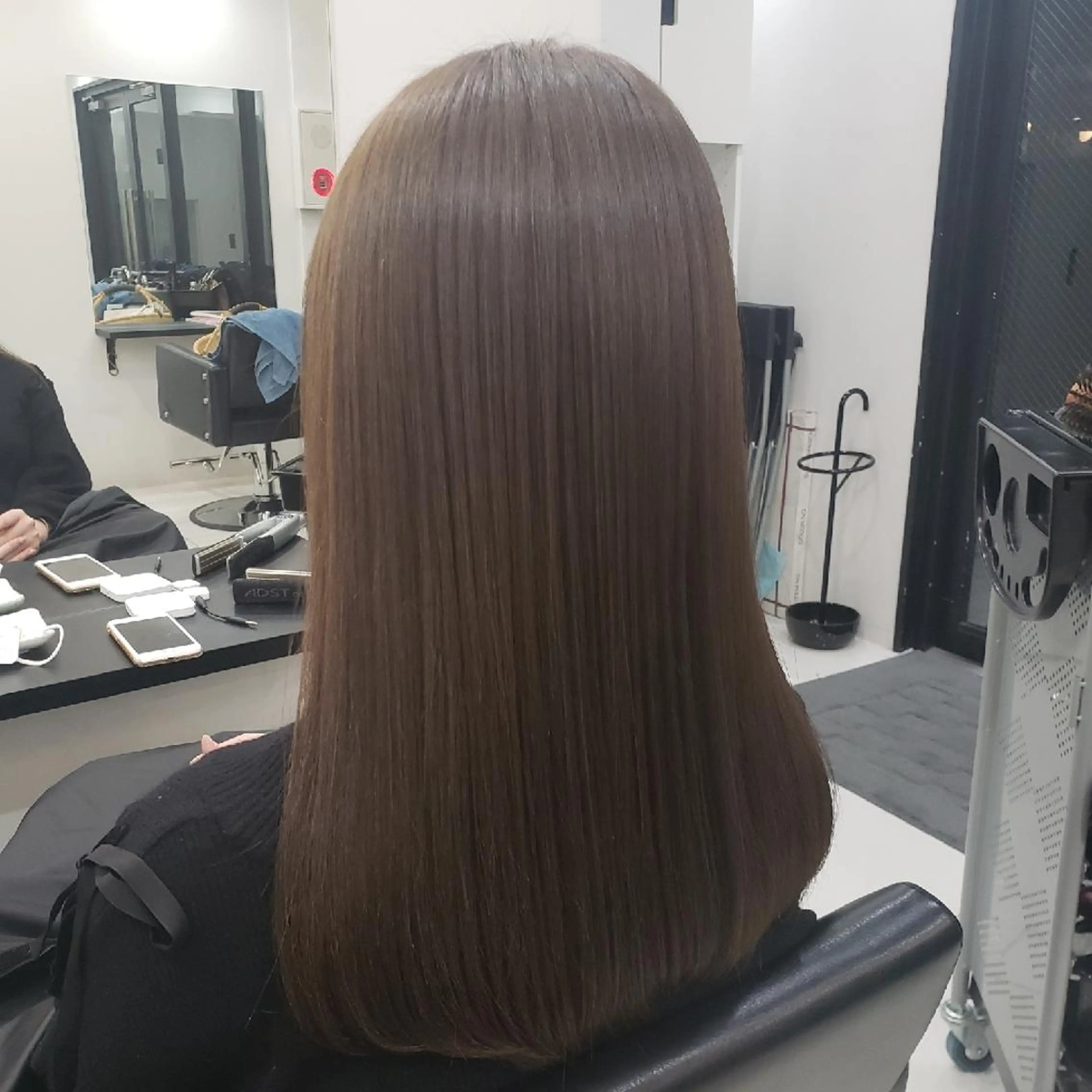 カット、縮毛矯正orストレート、トリートメント、の写真