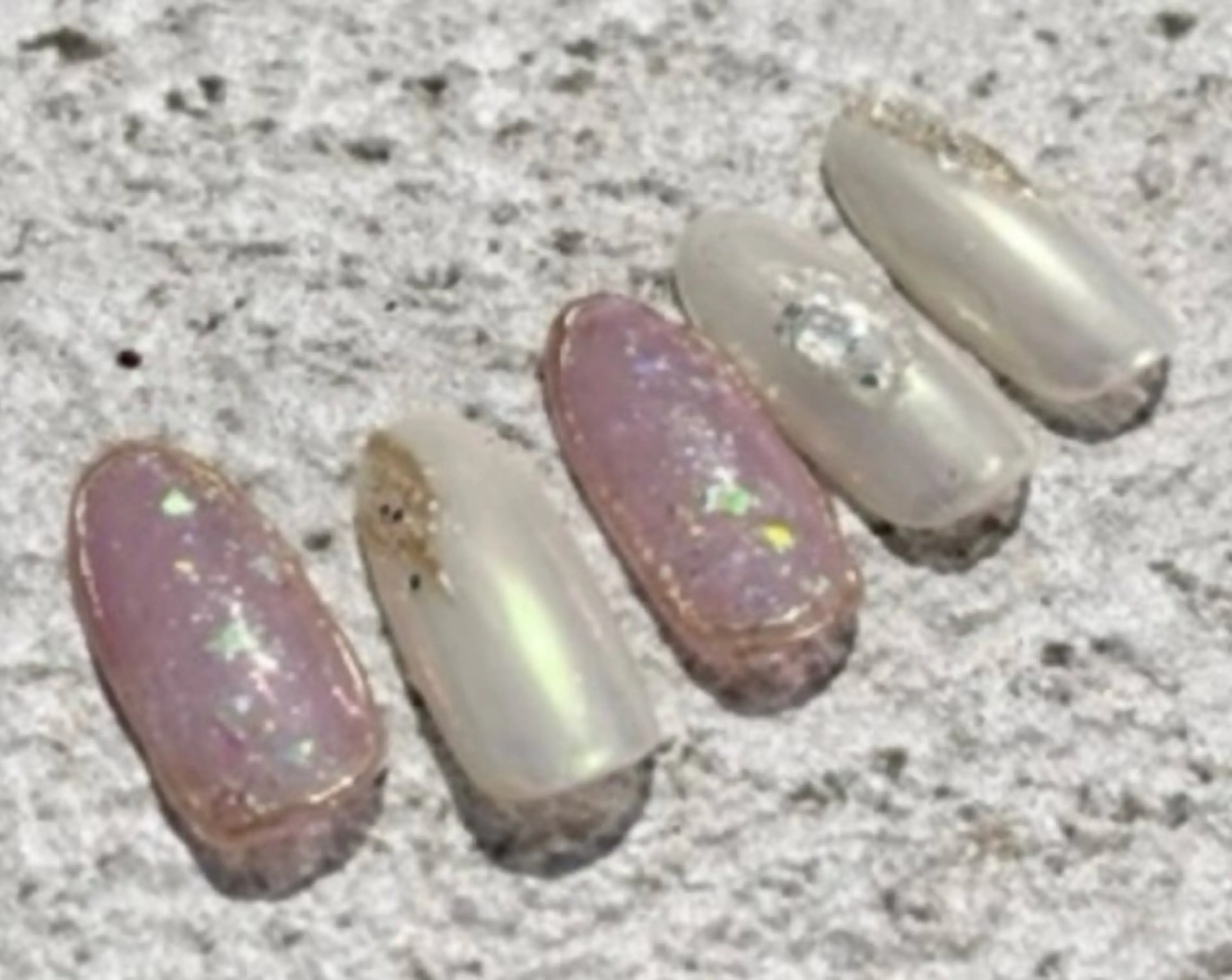 ネイル Nest 岩崎のネイルデザイン