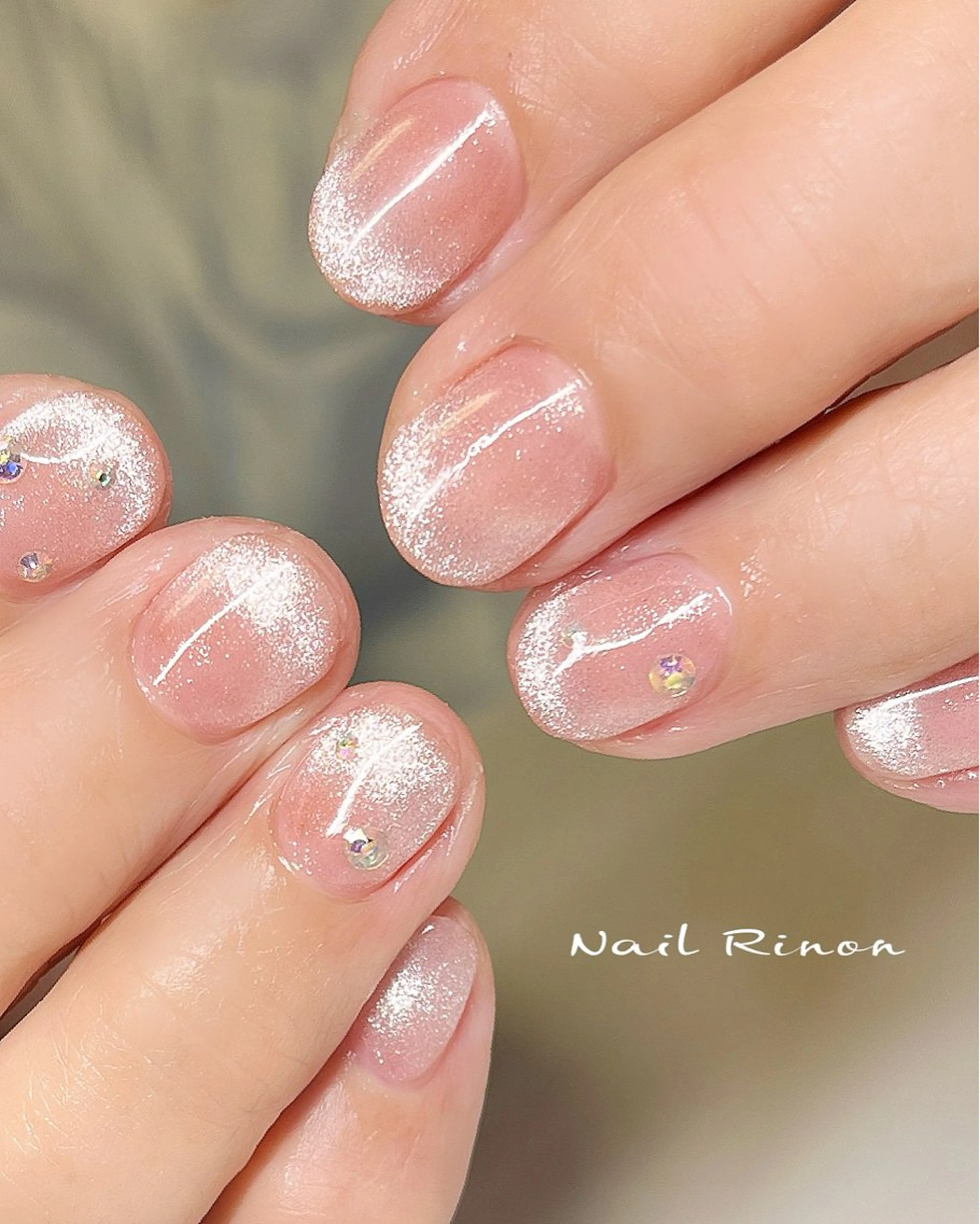 ネイル マグネットネイル ハンドネイル Nail Rinonのネイルデザイン