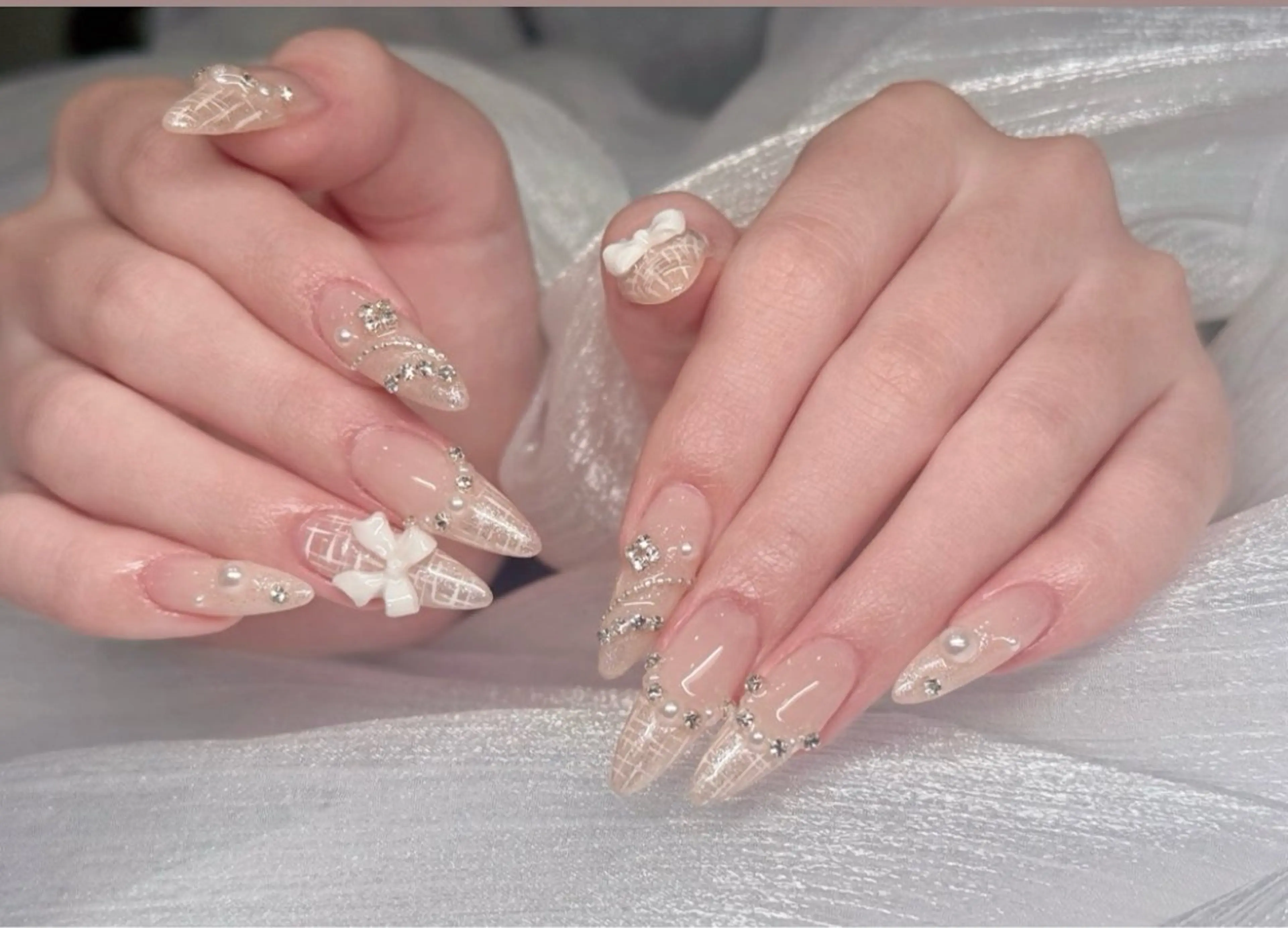 ネイル MoonHi Nail Salon所属・MoonHi Nail 朝霞台のネイルデザイン