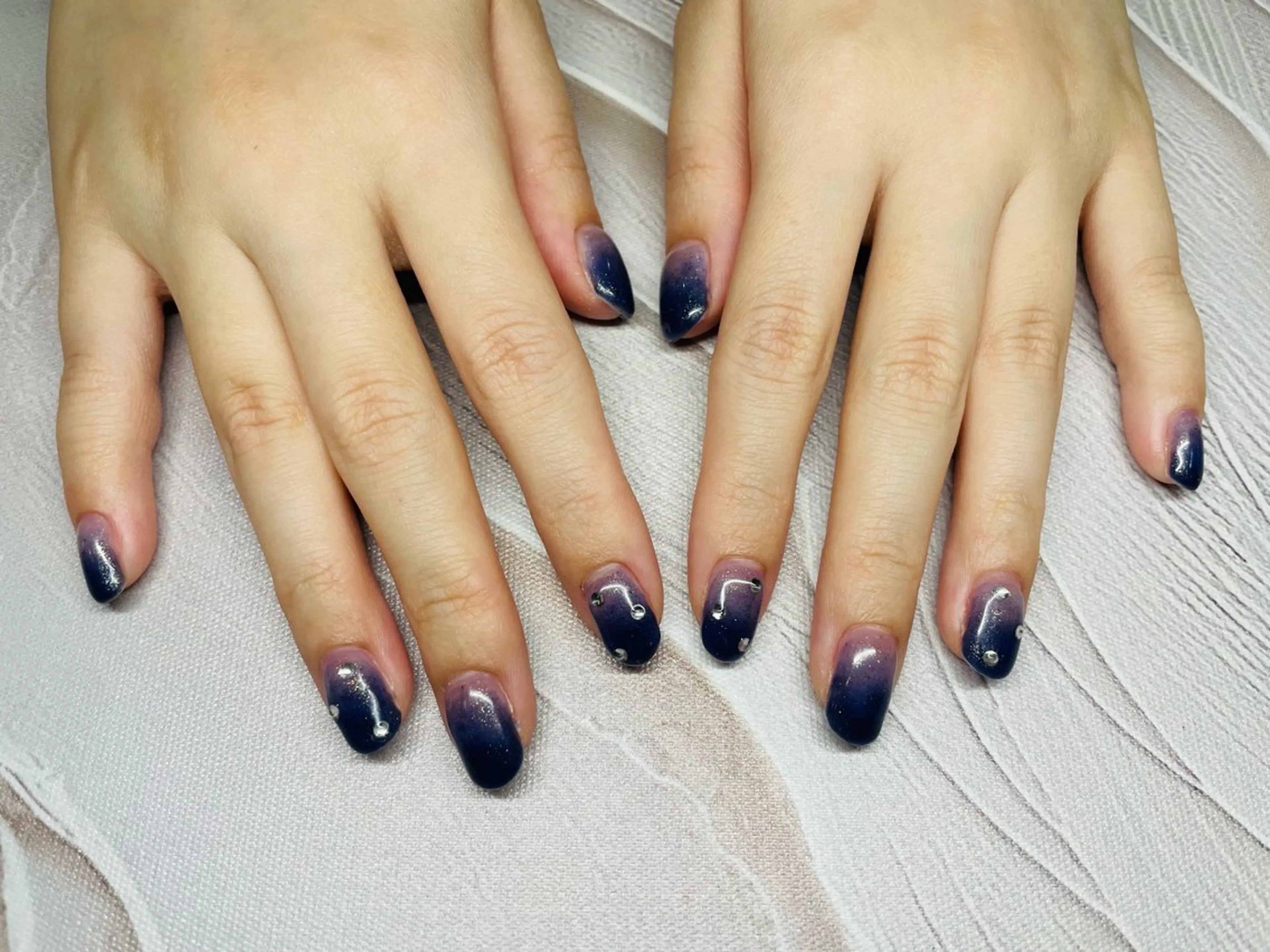 ネイル LILY NAIL所属・城 沙織のネイルデザイン