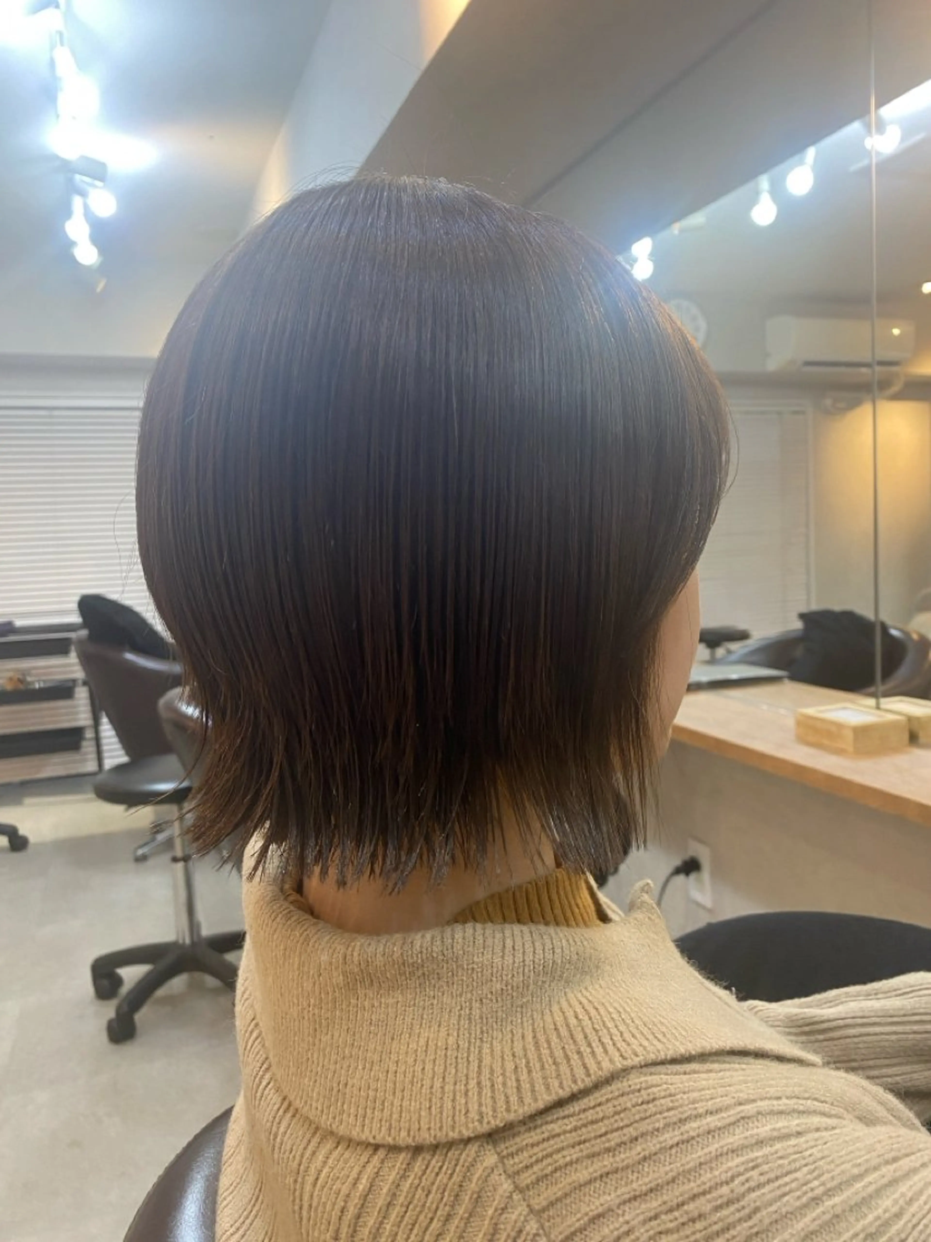 ショート ショートボブ アッシュ ボブ ショートヘア 外ハネヘア JouleSouth 佐野花苗[新宿]のヘアスタイル