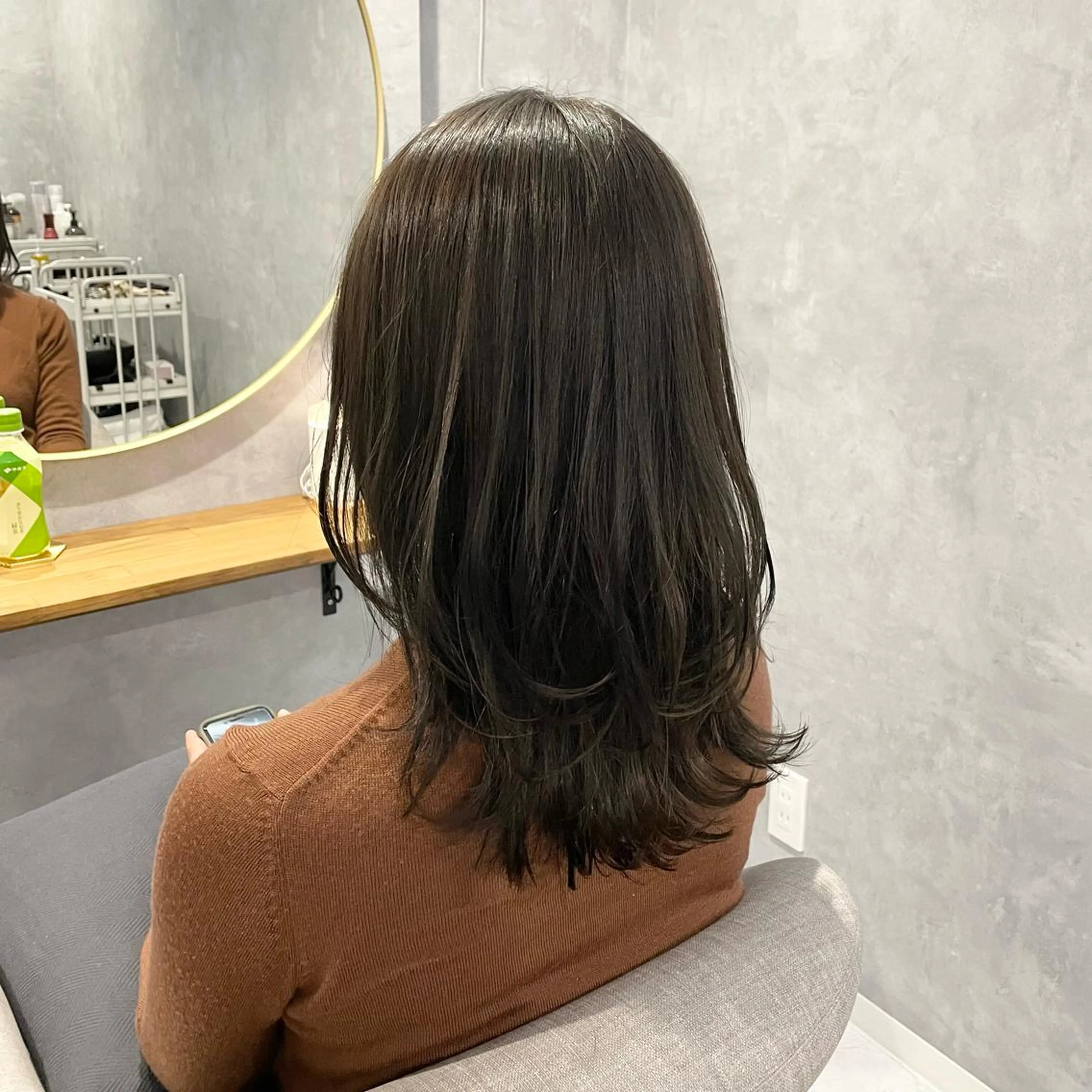 セミロング カラー 髪質改善&Spa fee 南越谷店2号店所属・岩井 夏生のヘアスタイル