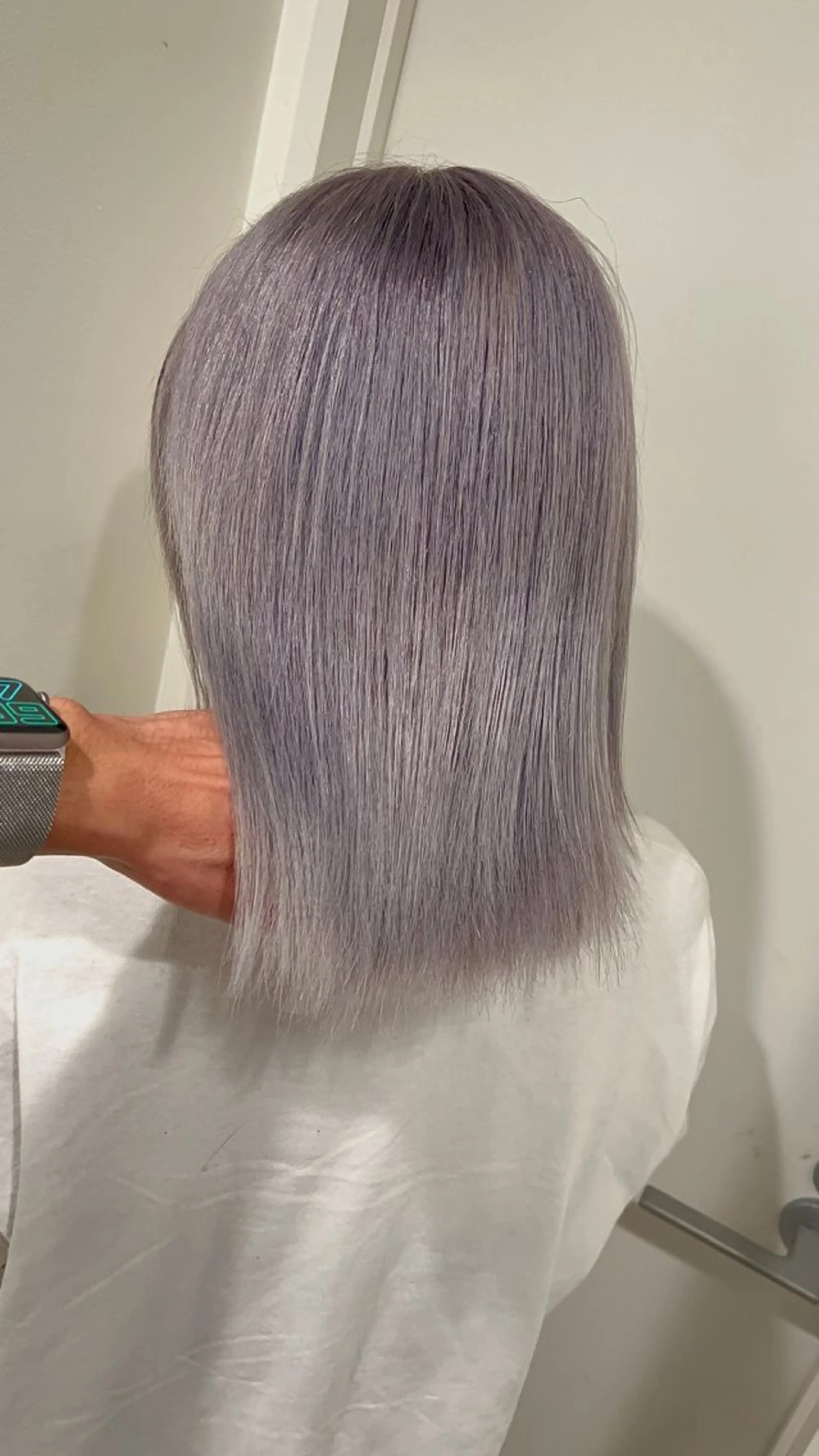 セミロング カラー ヘアアレンジ 🔥ハイトーンカラー ギャルNAOKI🔥のヘアスタイル