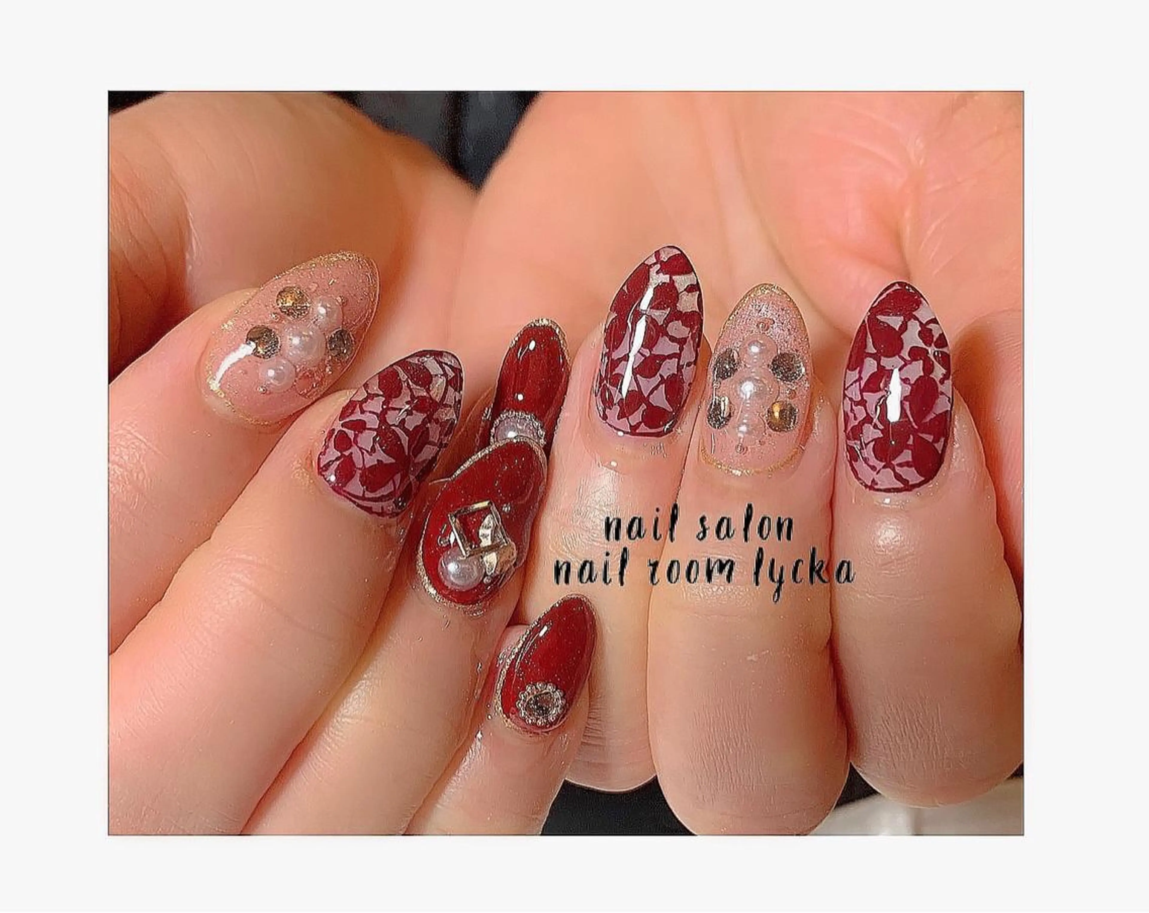 ネイル ジェルネイル パラジェル 冬ネイル ﾈｲﾙﾙｰﾑﾘｯｶ 𝐦𝐚𝐲𝐮のネイルデザイン