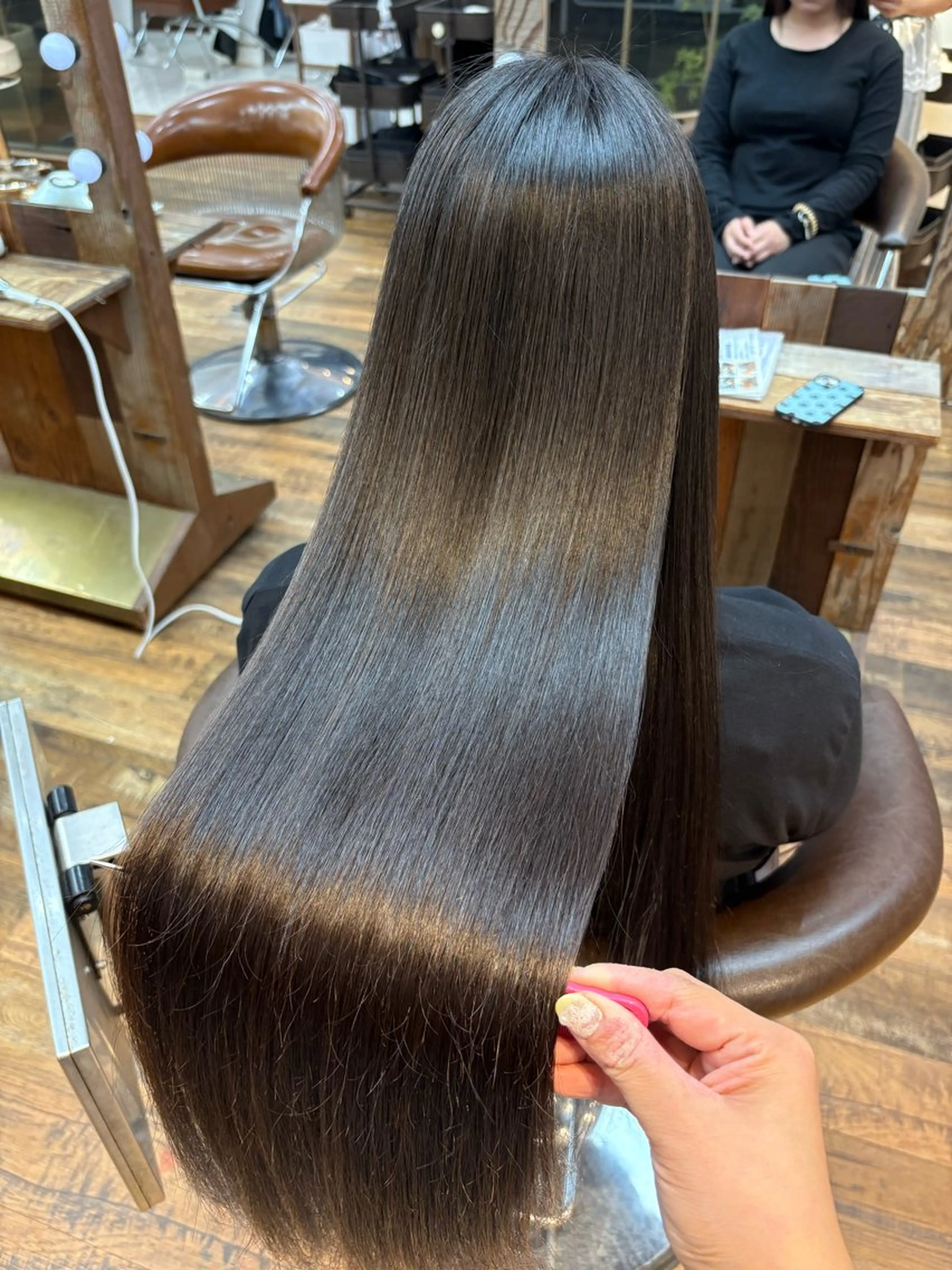 ロング パーマ 縮毛矯正 レナ┊︎髪質改善 ┊︎シルクストレートのヘアスタイル