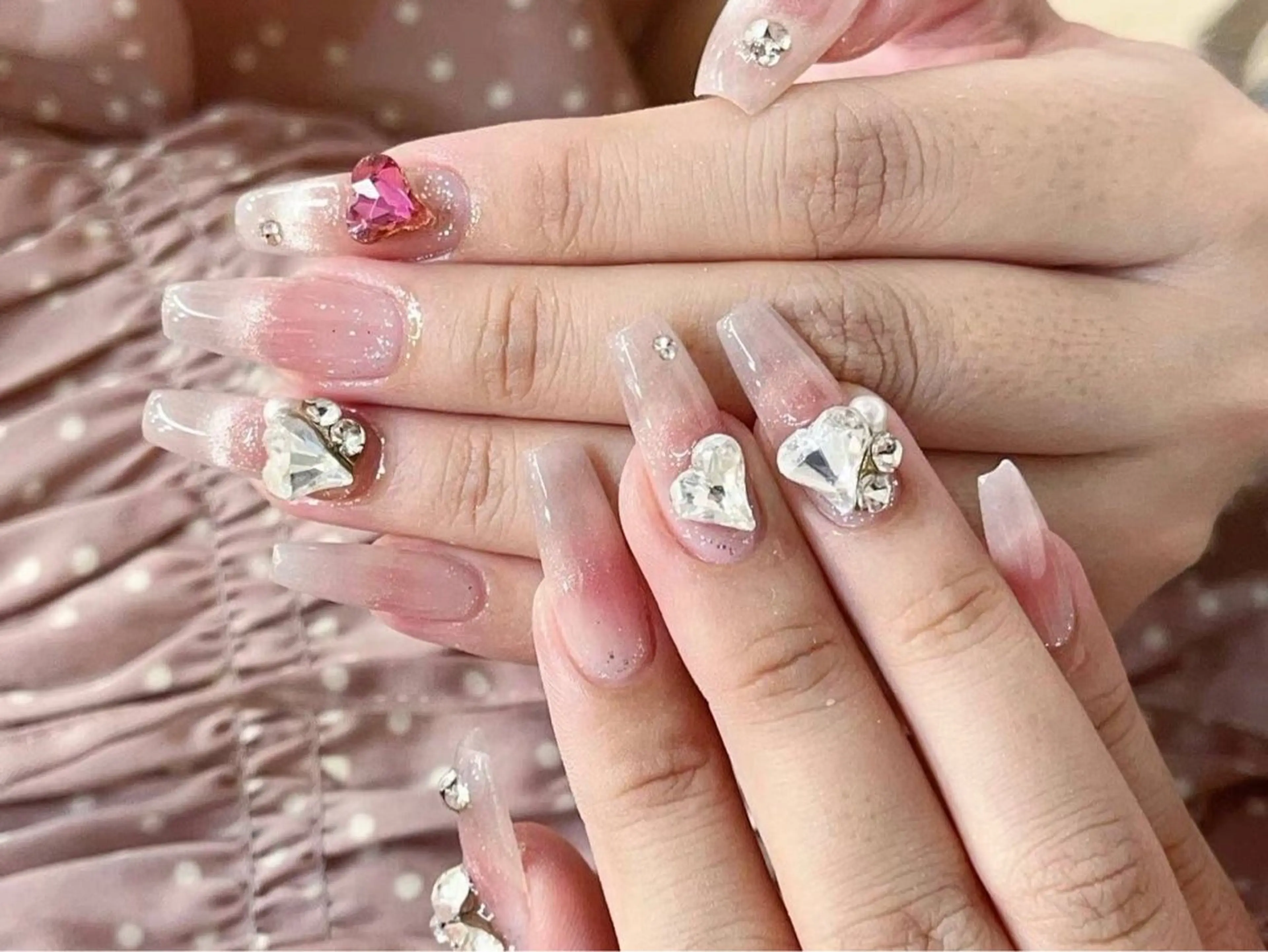 ネイル アートネイル フラワーネイル フットネイル ジェルネイル ハート Babarla　Nail　Salon所属・babarla Nailのネイルデザイン