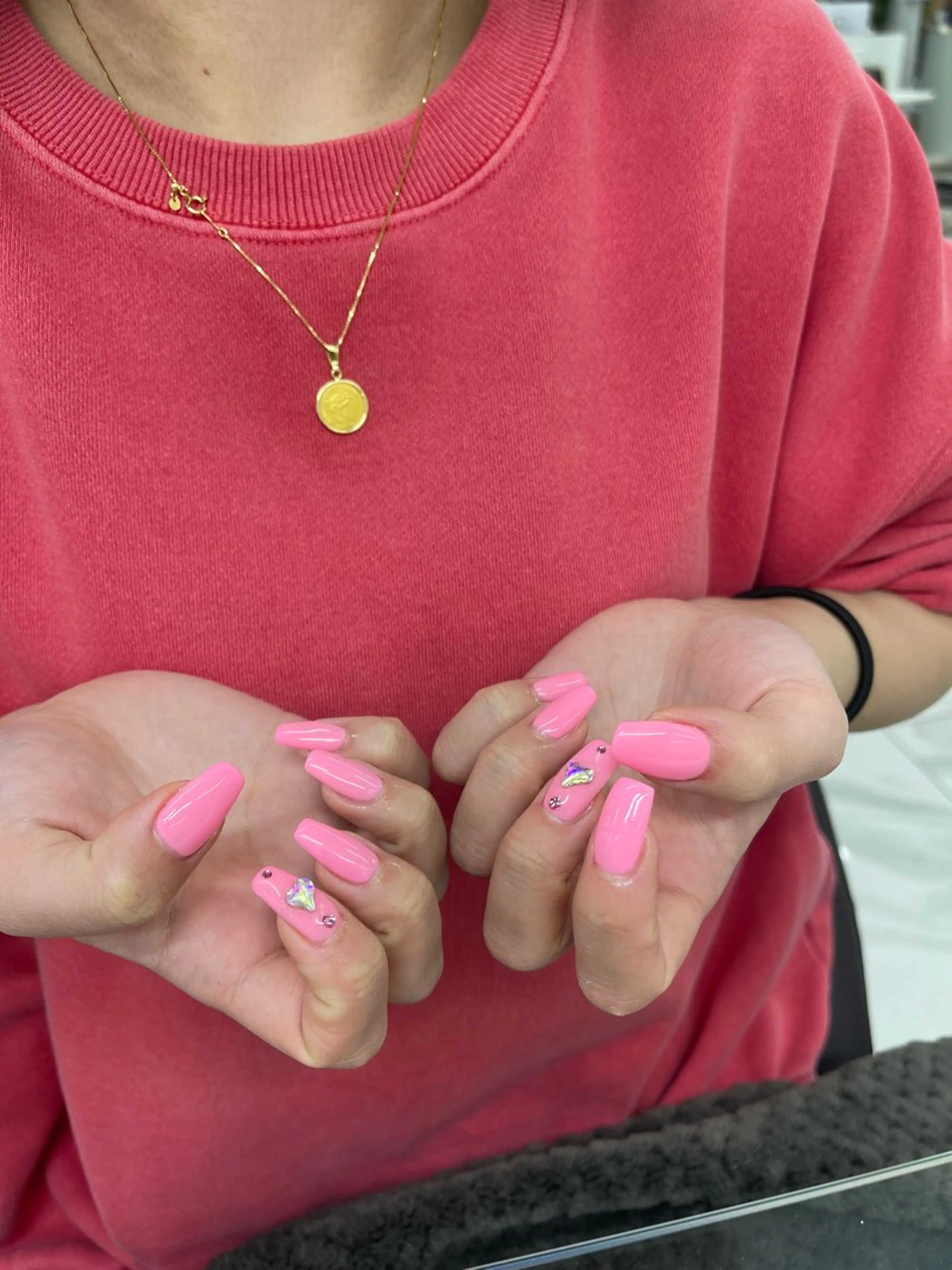 ネイル MAXKELLY恵比寿所属・MAXKELLY ANNAのネイルデザイン