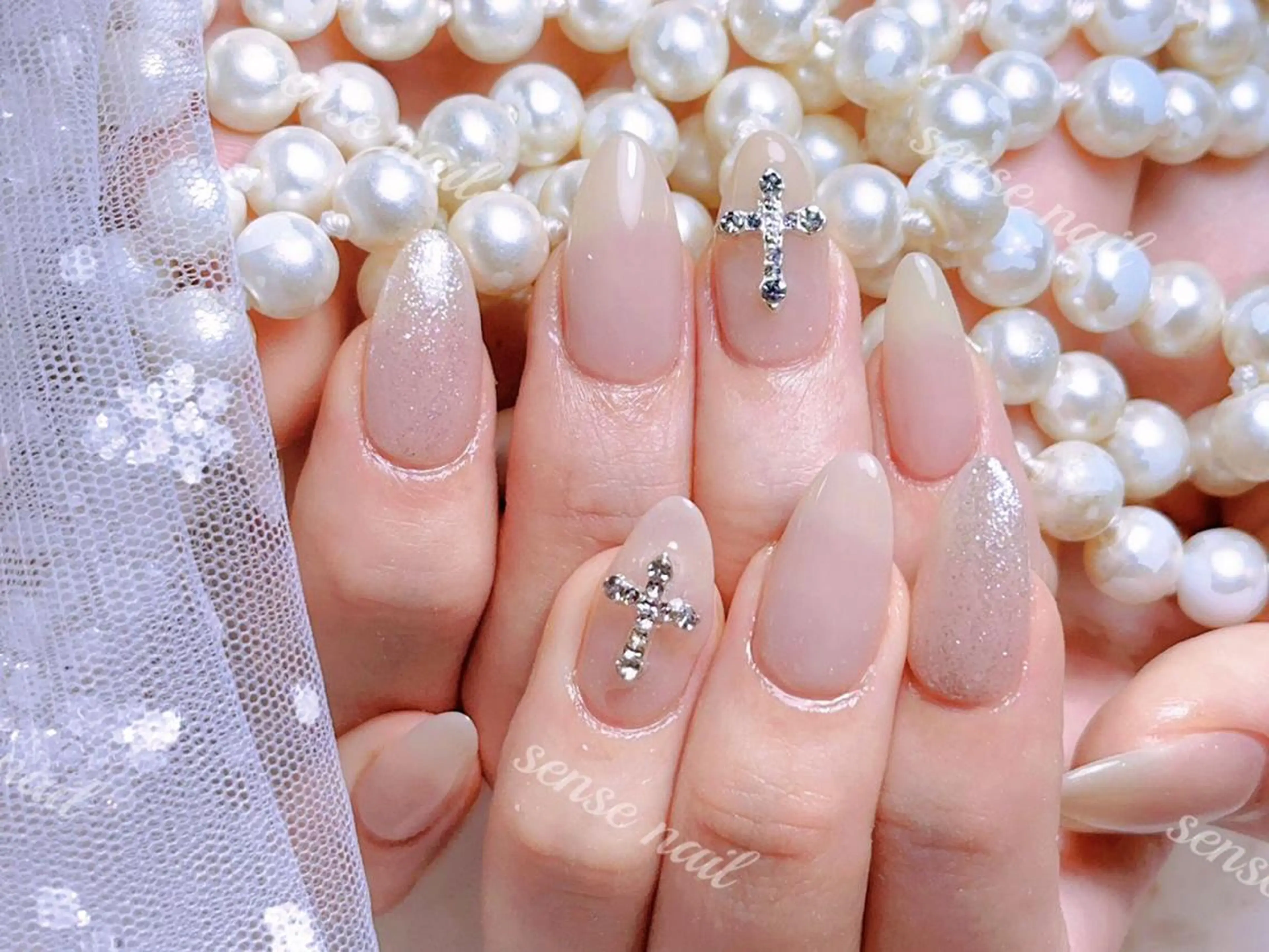 ネイル Queening 🦋のネイルデザイン