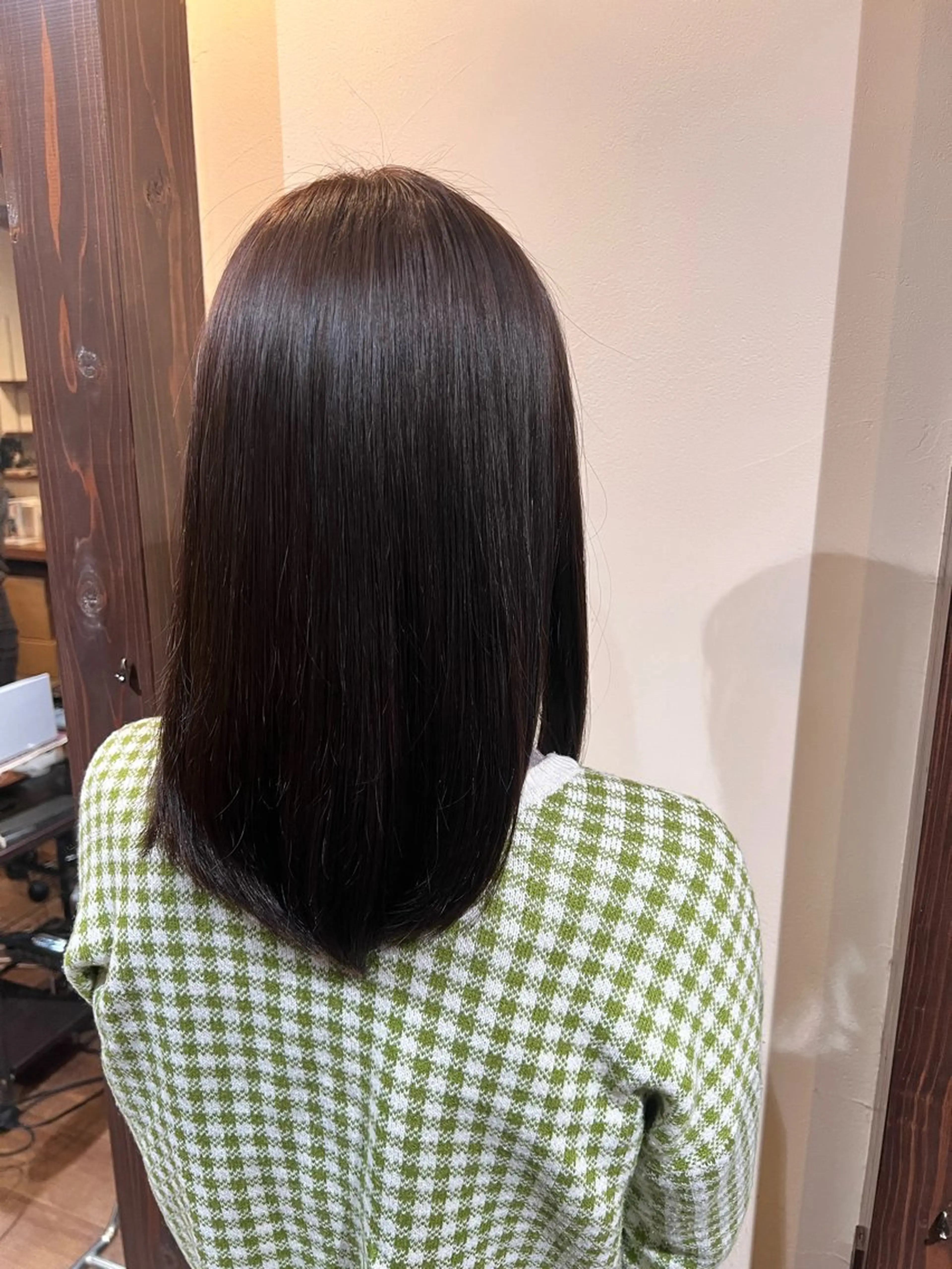 セミロング カラー デザインカラー ヘアカラー Luster Friends所属・まゆ | 艶カラー | ストレートのヘアスタイル