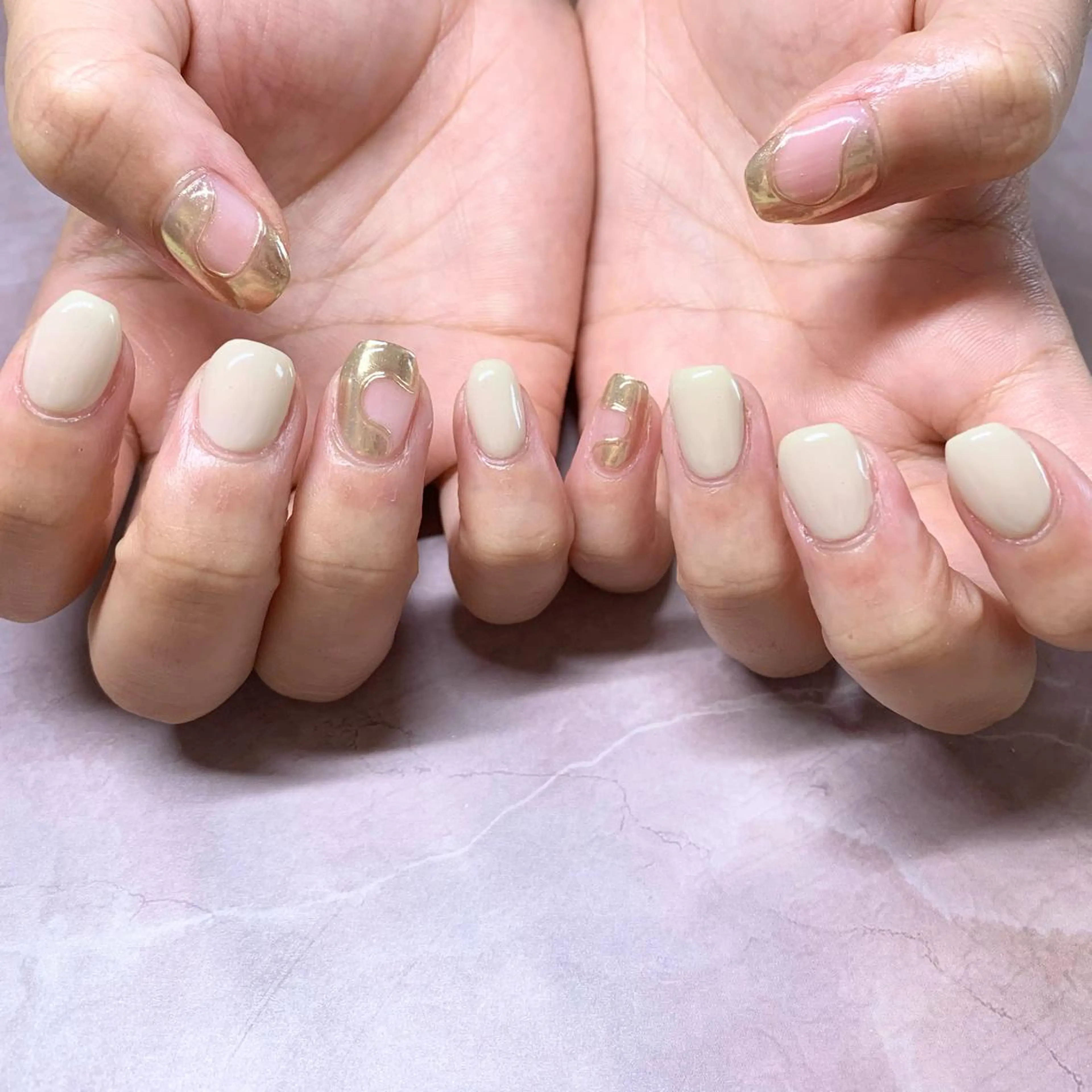 ネイル ハンドネイル ウシク ミユキのネイルデザイン