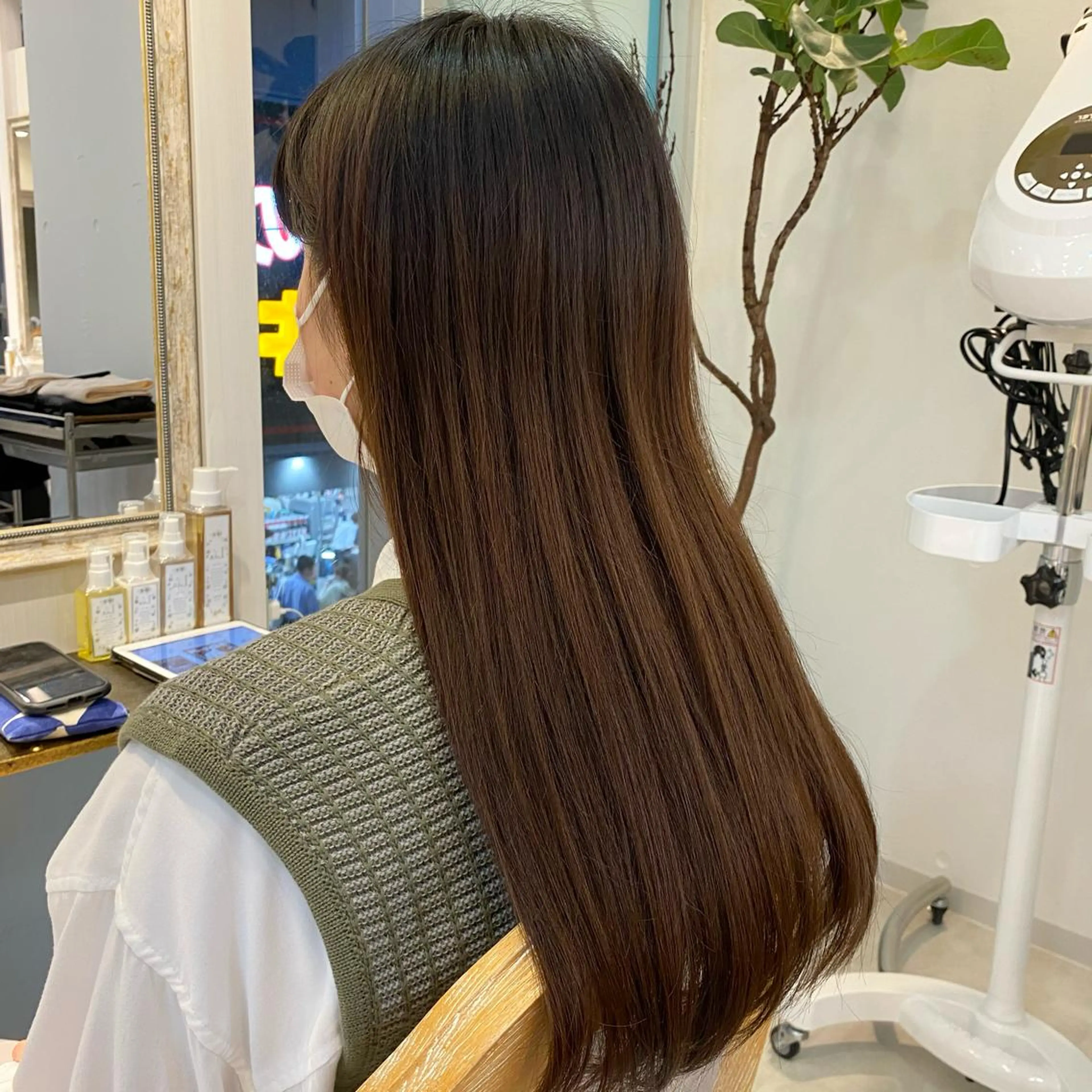 ロング カラー ブリーチなし✨艶髪 カラー𓃲YAGIのヘアスタイル