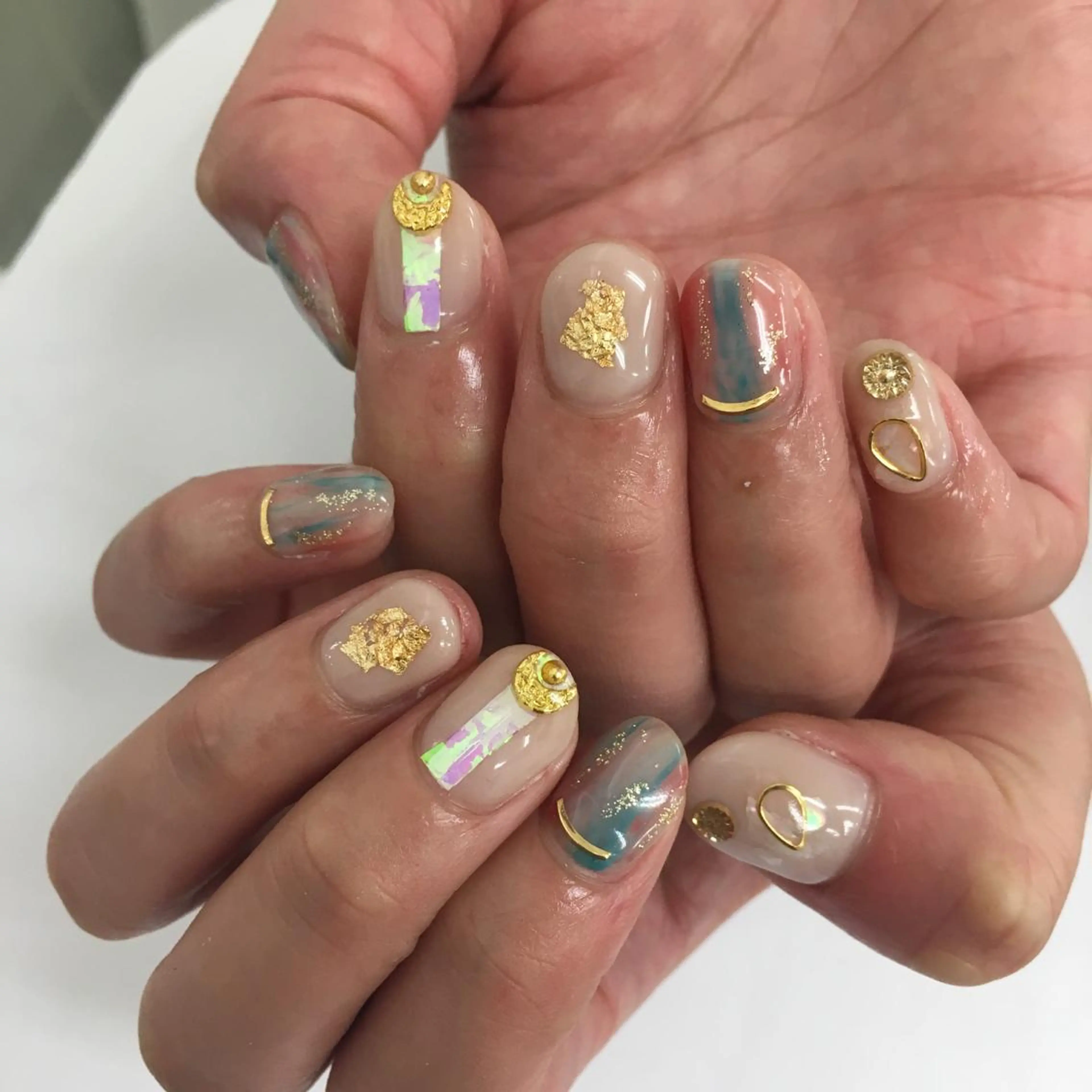 ネイル ニュアンスネイル SHINE NAILのネイルデザイン