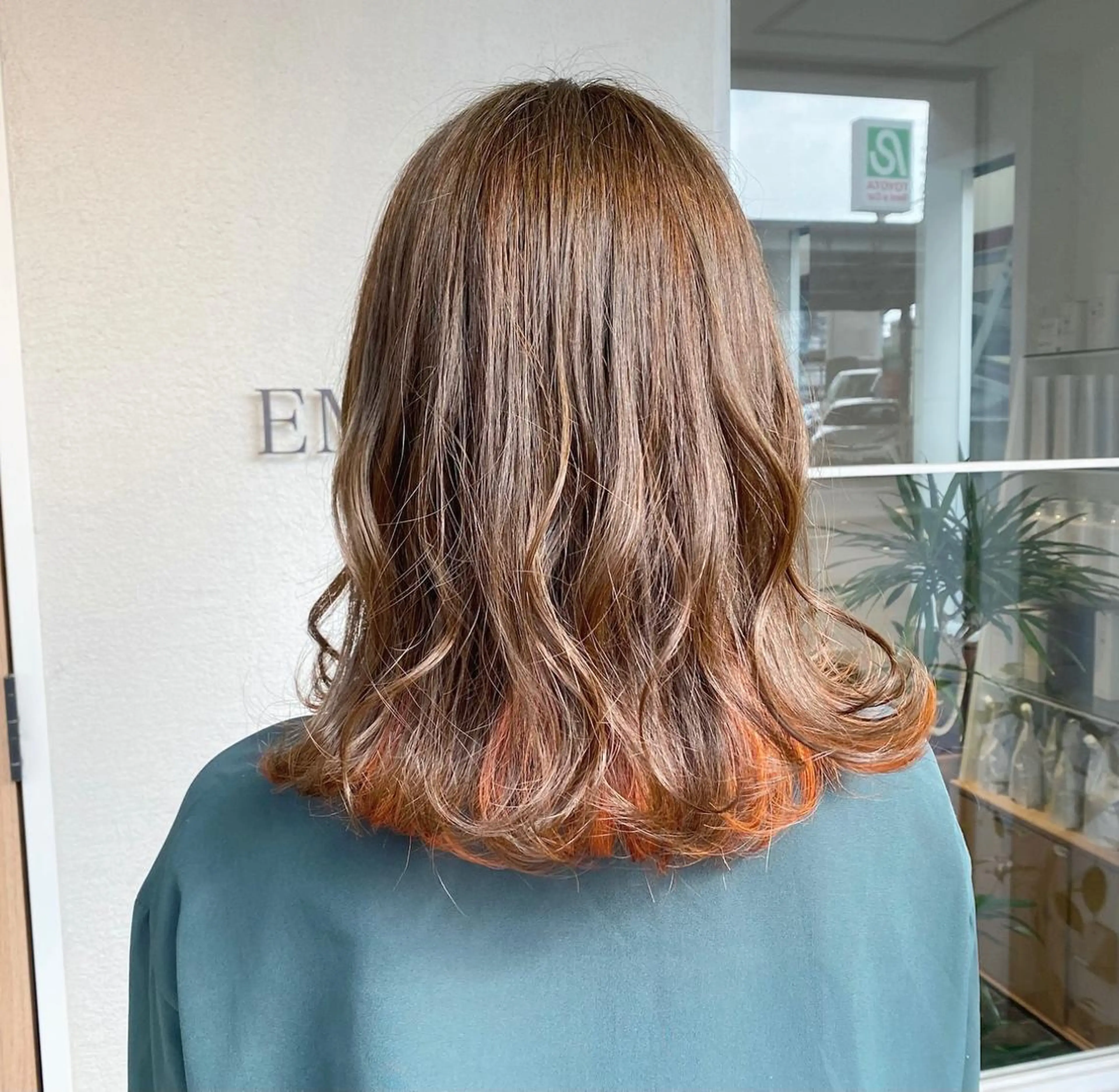 セミロング たなか もえなのヘアスタイル