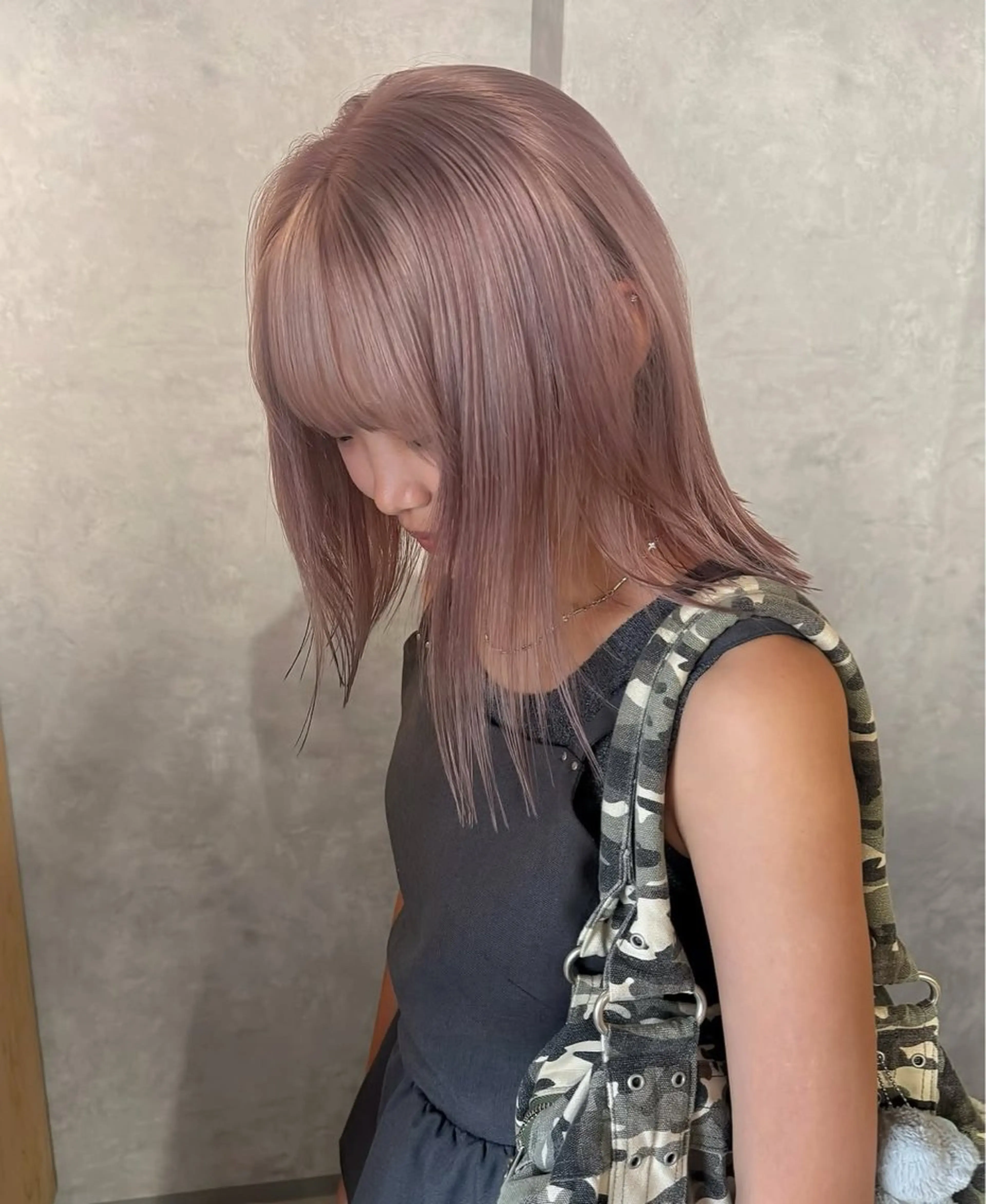 セミロング lit所属・宮本 春花のヘアスタイル