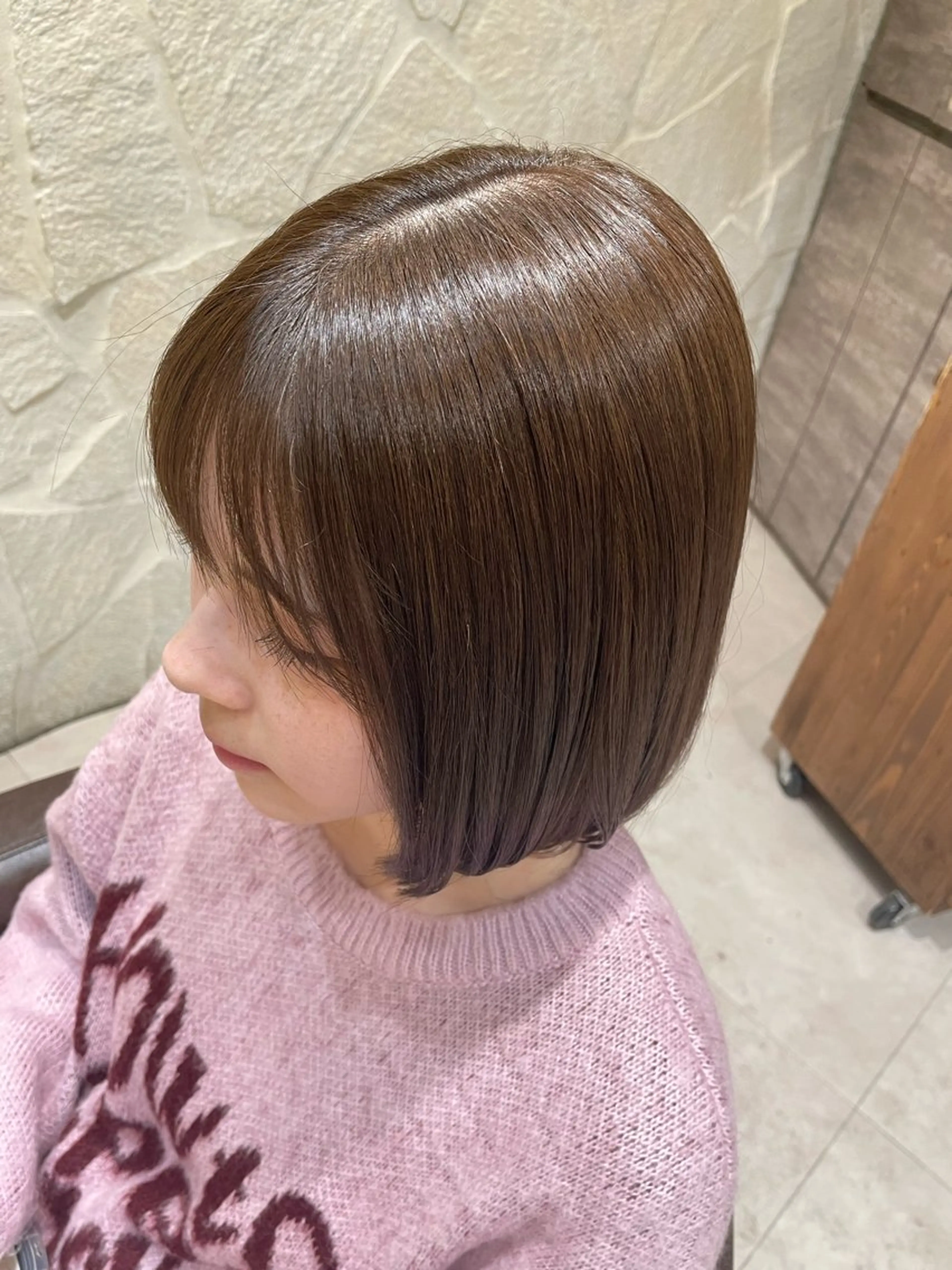 セミロング カラー 吉川沙知 /ナチュラルカラーのヘアスタイル