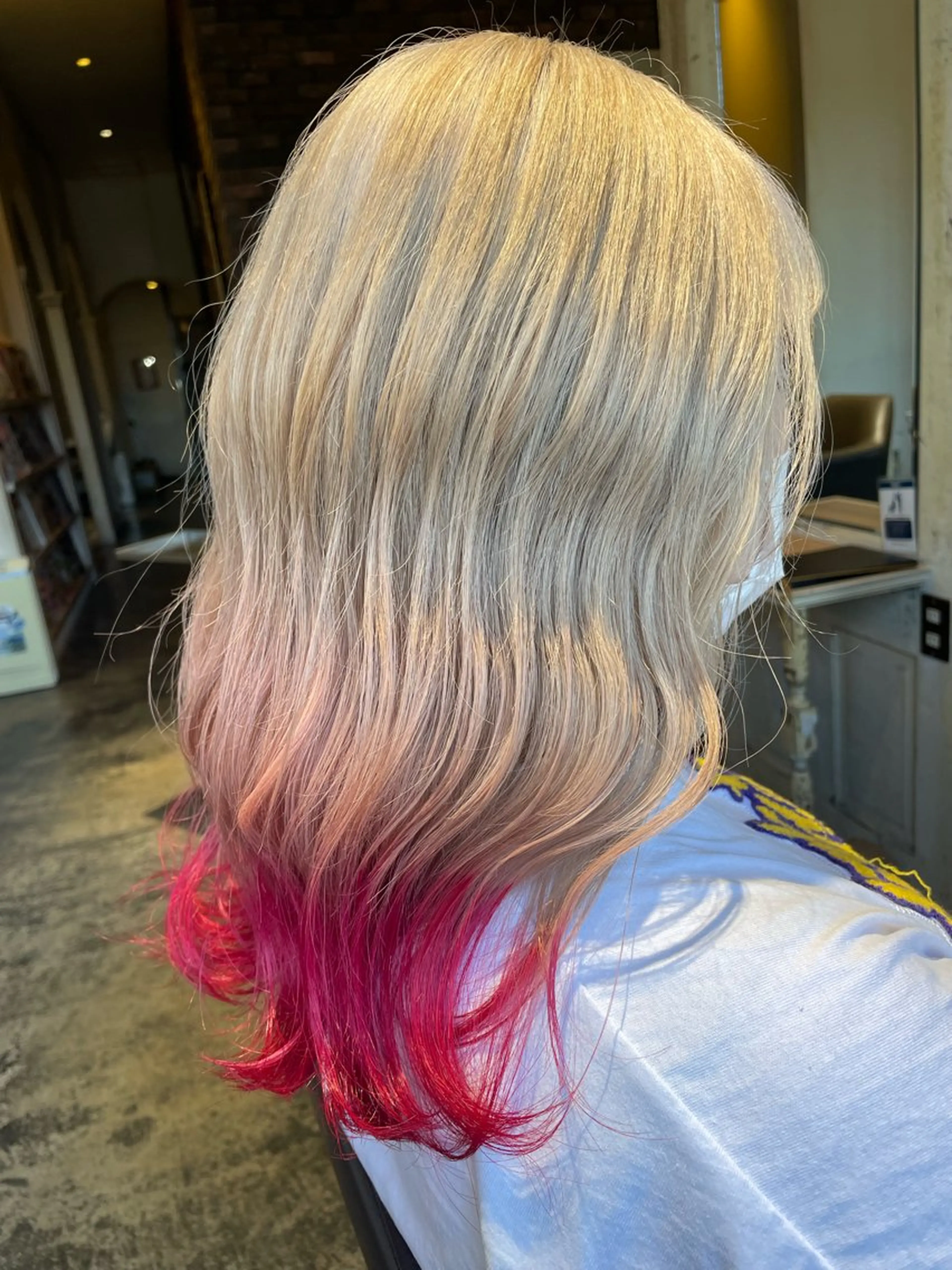 ロング ヘアカラー トリートメント 高見澤 優のヘアスタイル