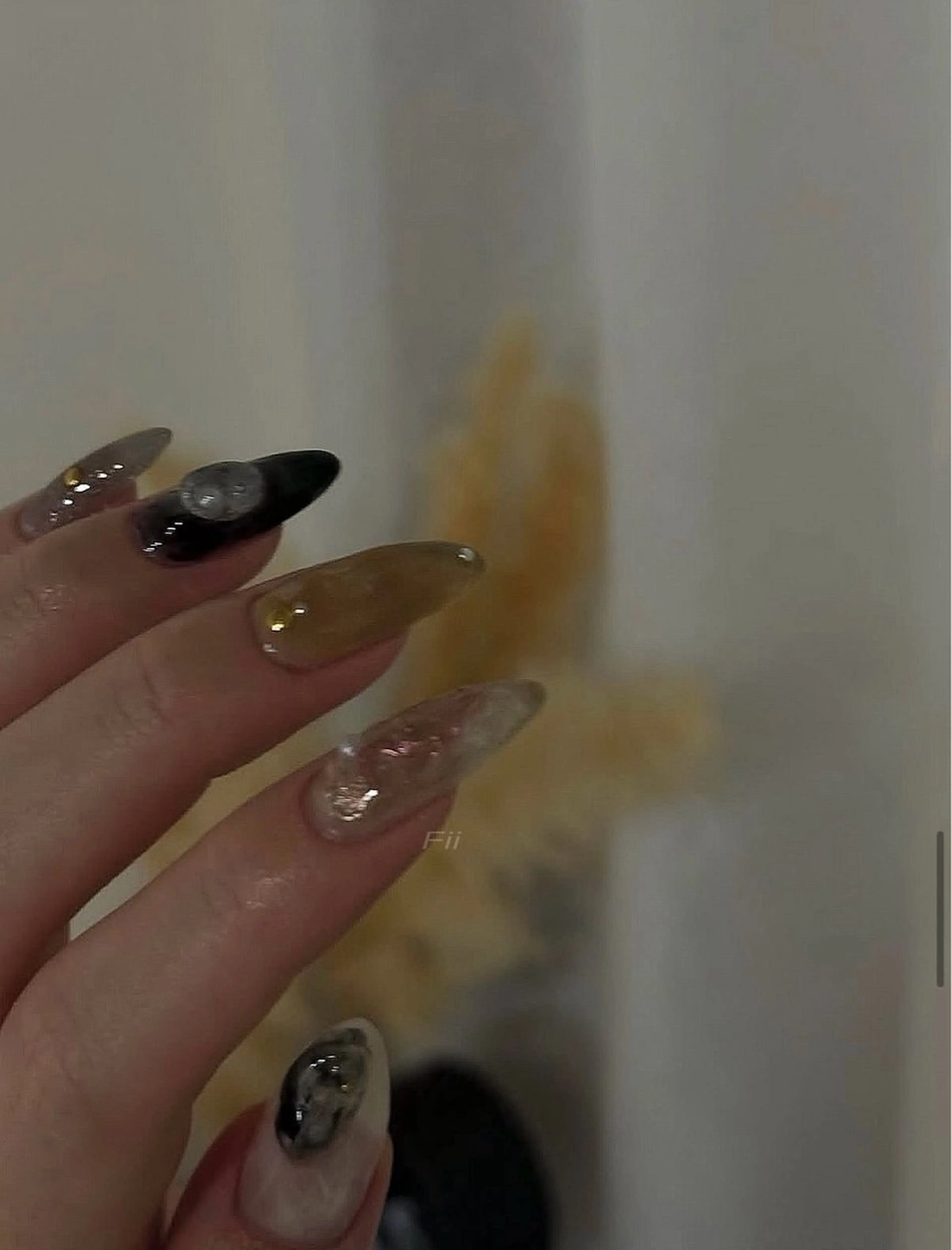 ネイル ニュアンスネイル 本町ネイルサロン Fiiのネイルデザイン