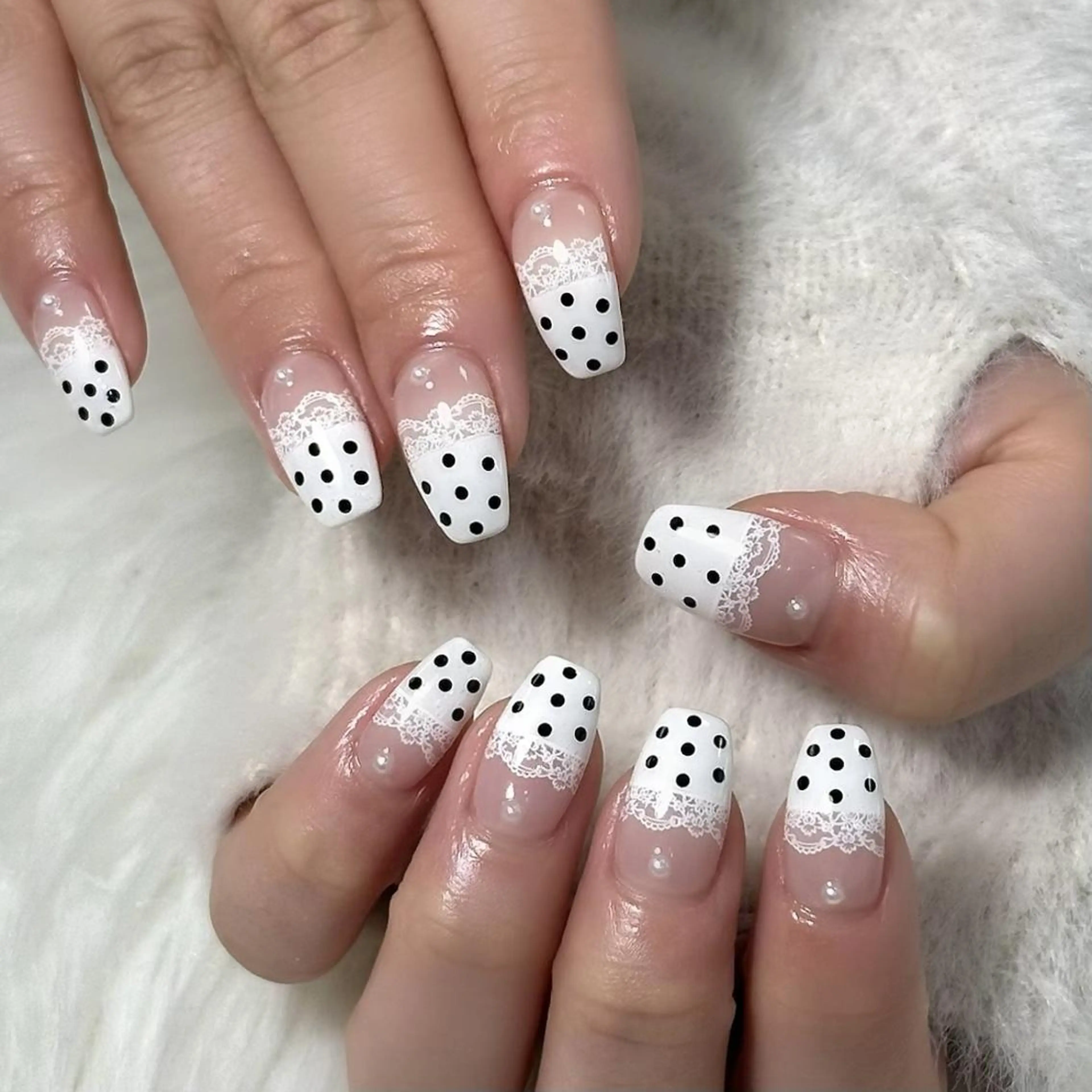 ネイル ❤️💛REBEST 京橋　nailのネイルデザイン