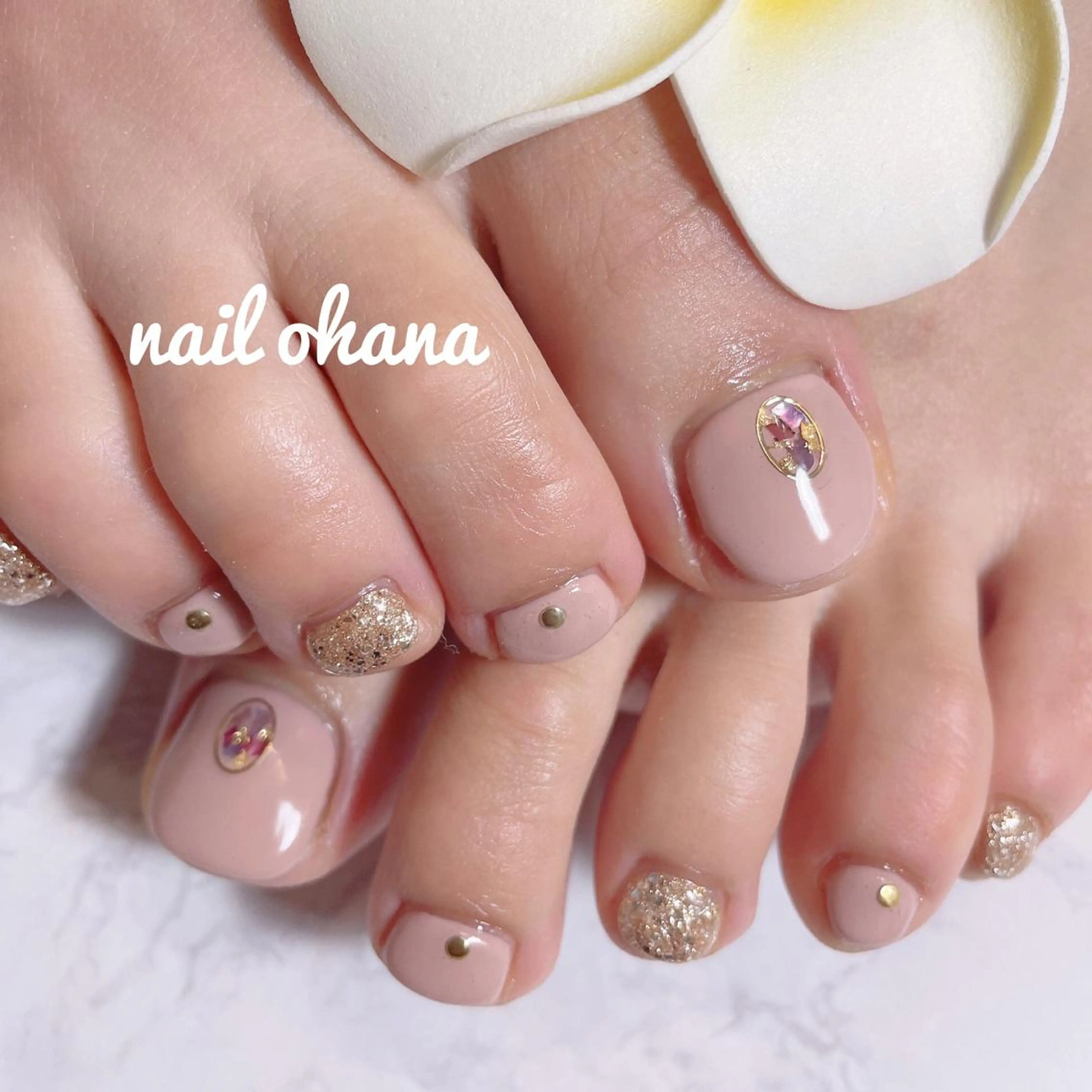 ネイル フットネイル ジェルネイル 持ち込み シンプルネイル 那覇🏝️台湾人 ネイリストSHIUのネイルデザイン