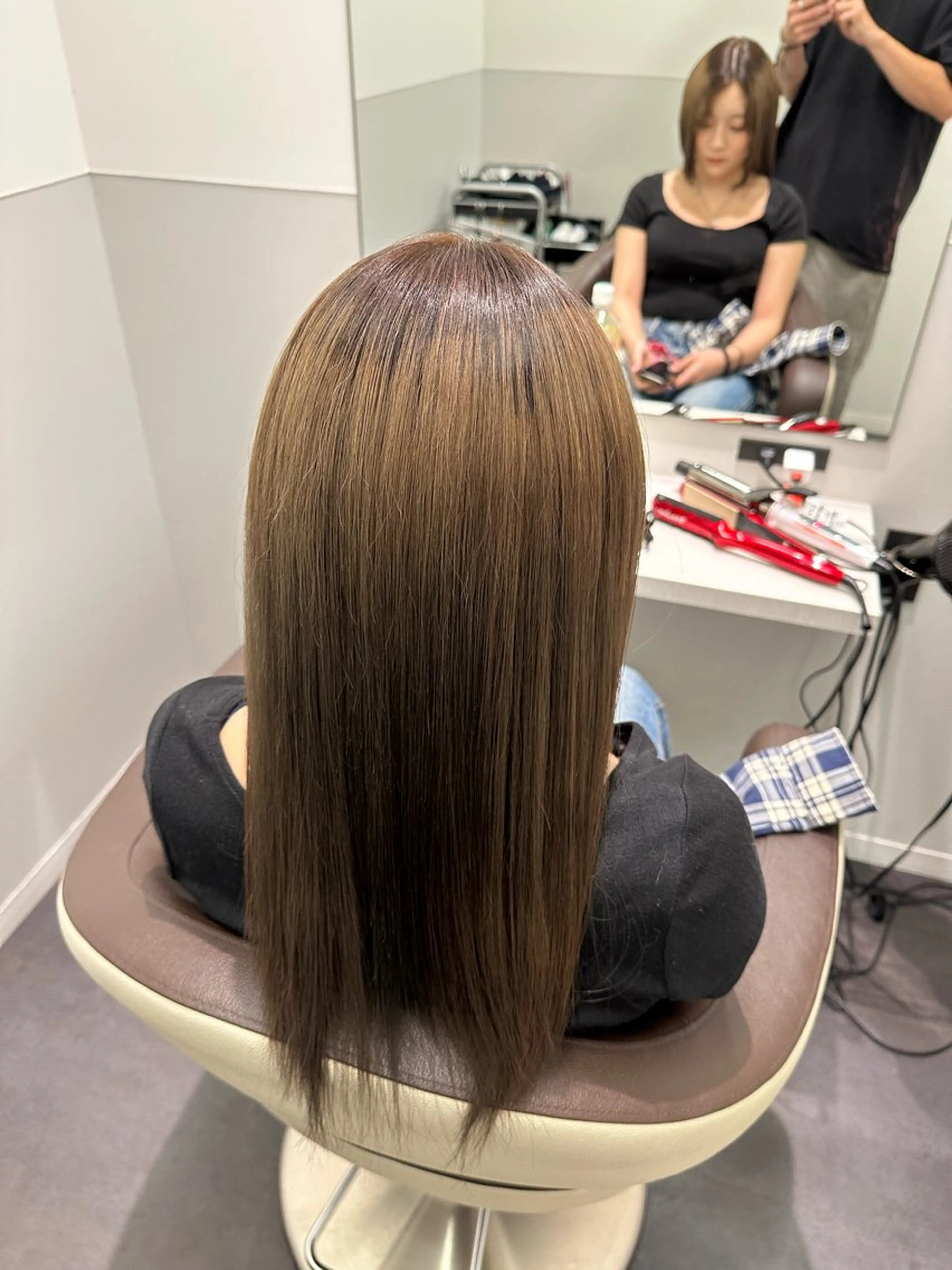 セミロング Wisteria所属・美髪特化✨ 伊織✨縮毛矯正✨のヘアスタイル